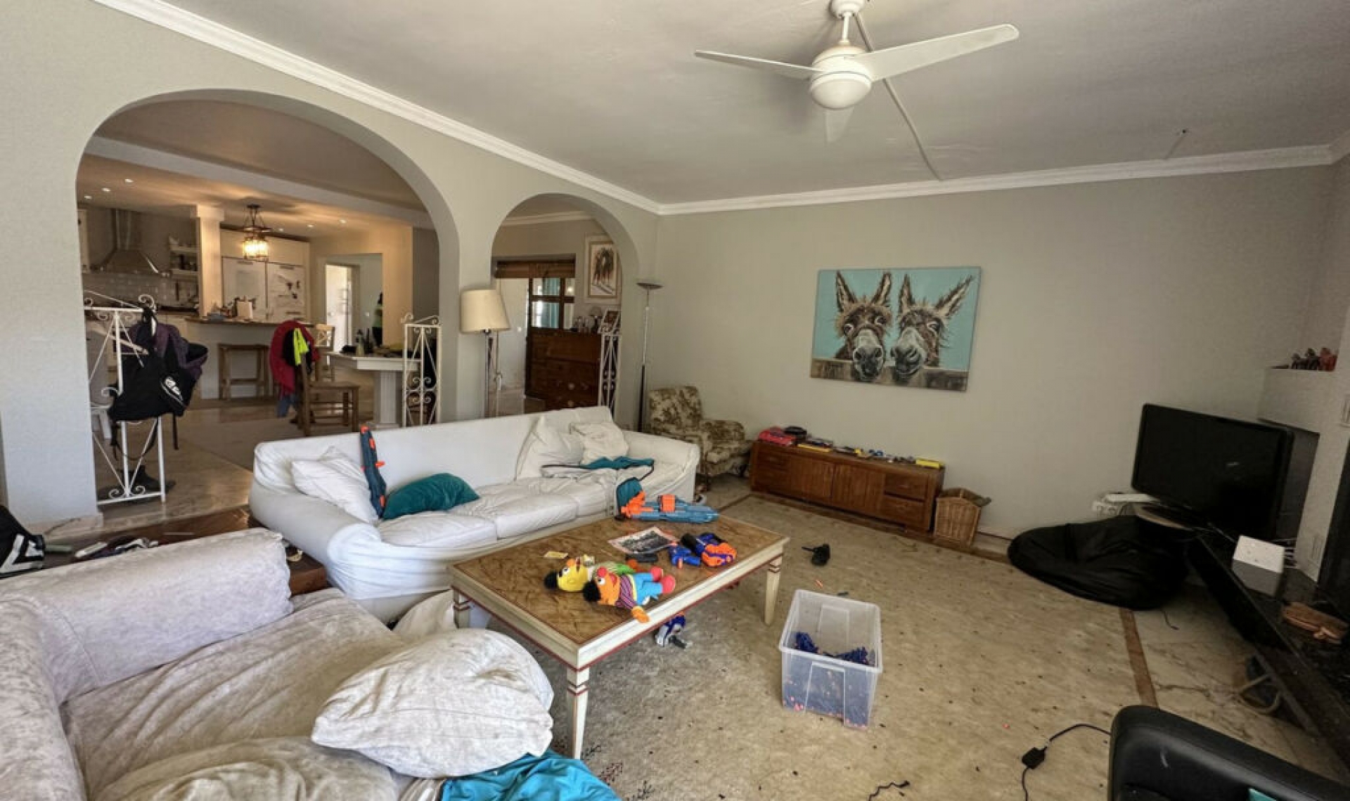 Resale - House -
Estepona