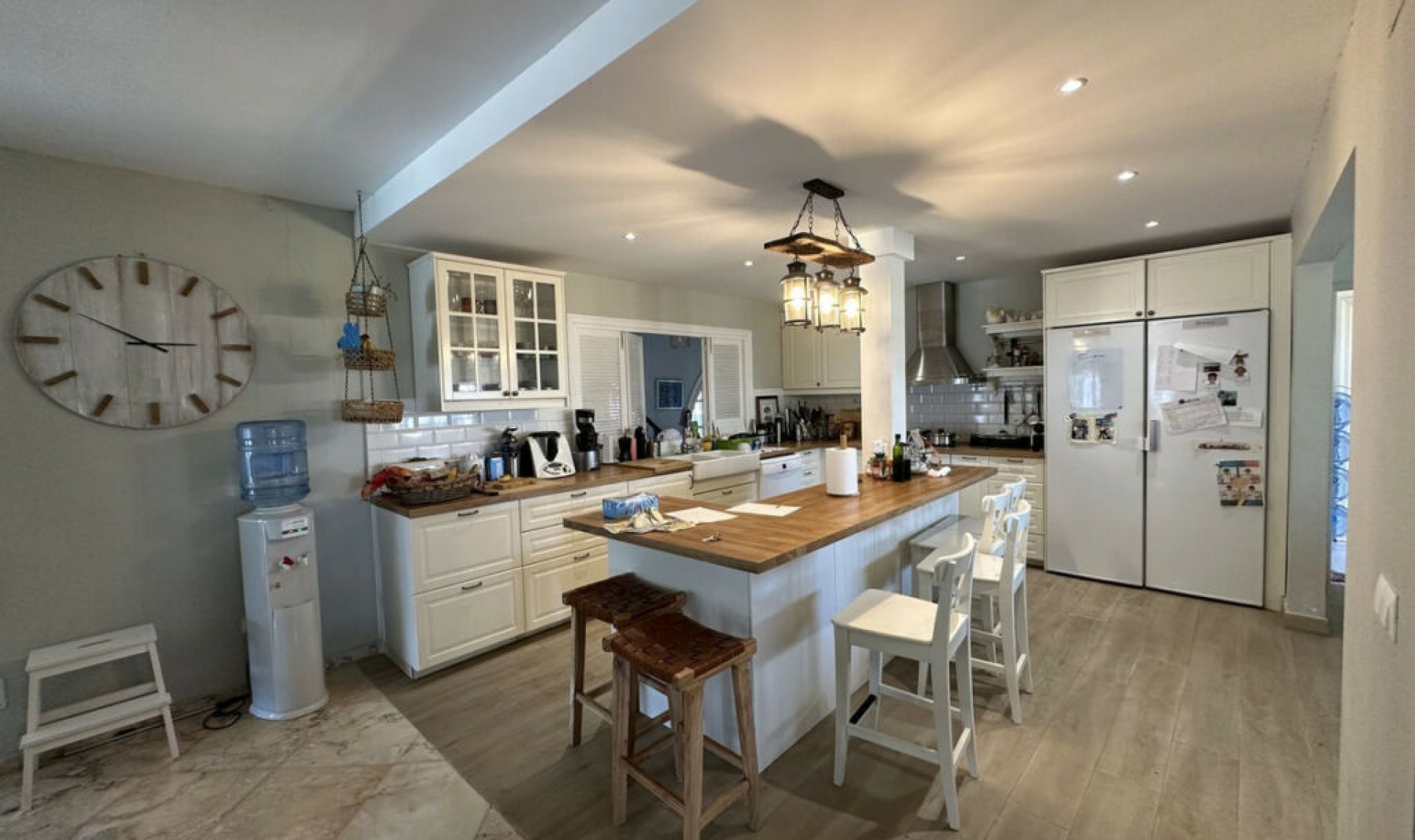 Resale - House -
Estepona