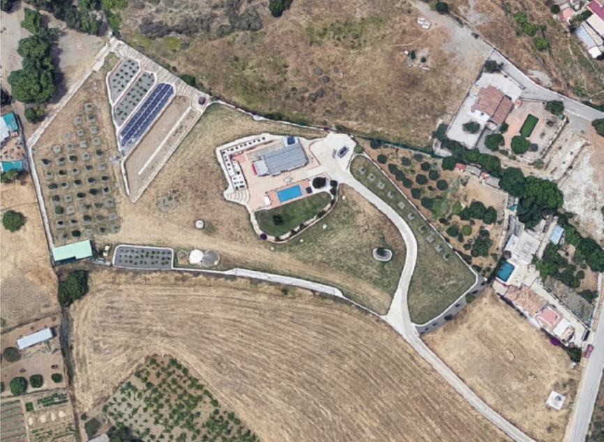 Resale - House -
Estepona