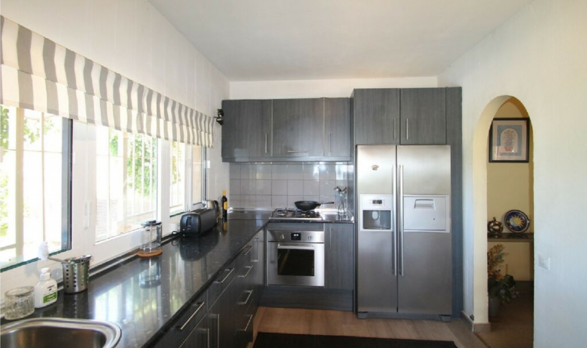 Resale - House -
Estepona