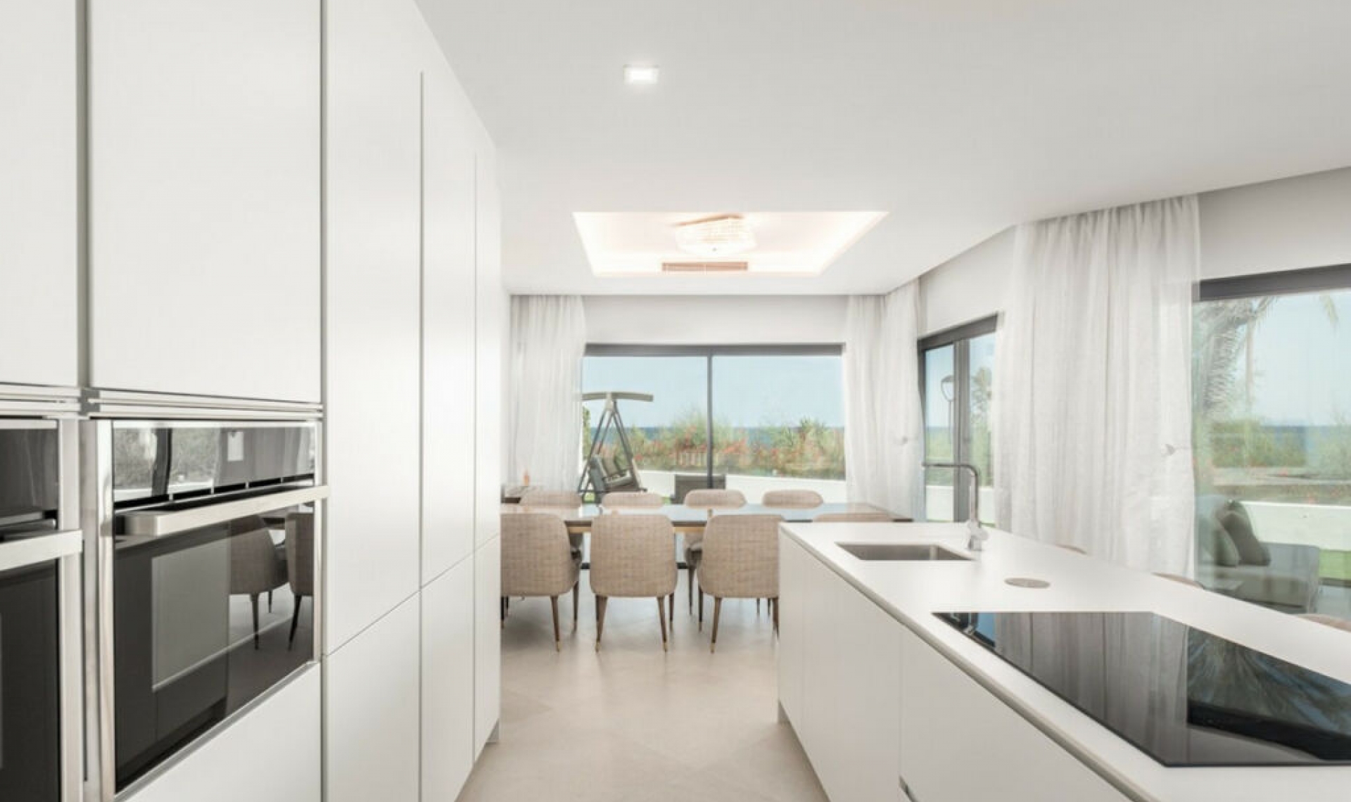 Resale - House -
Estepona