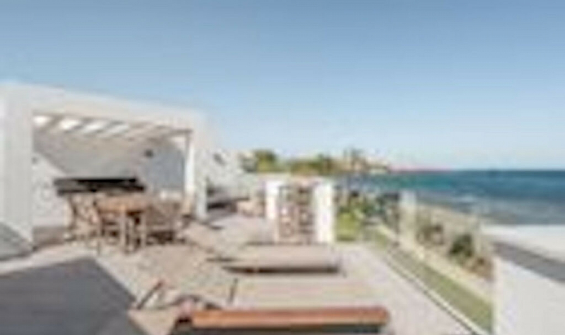 Resale - House -
Estepona