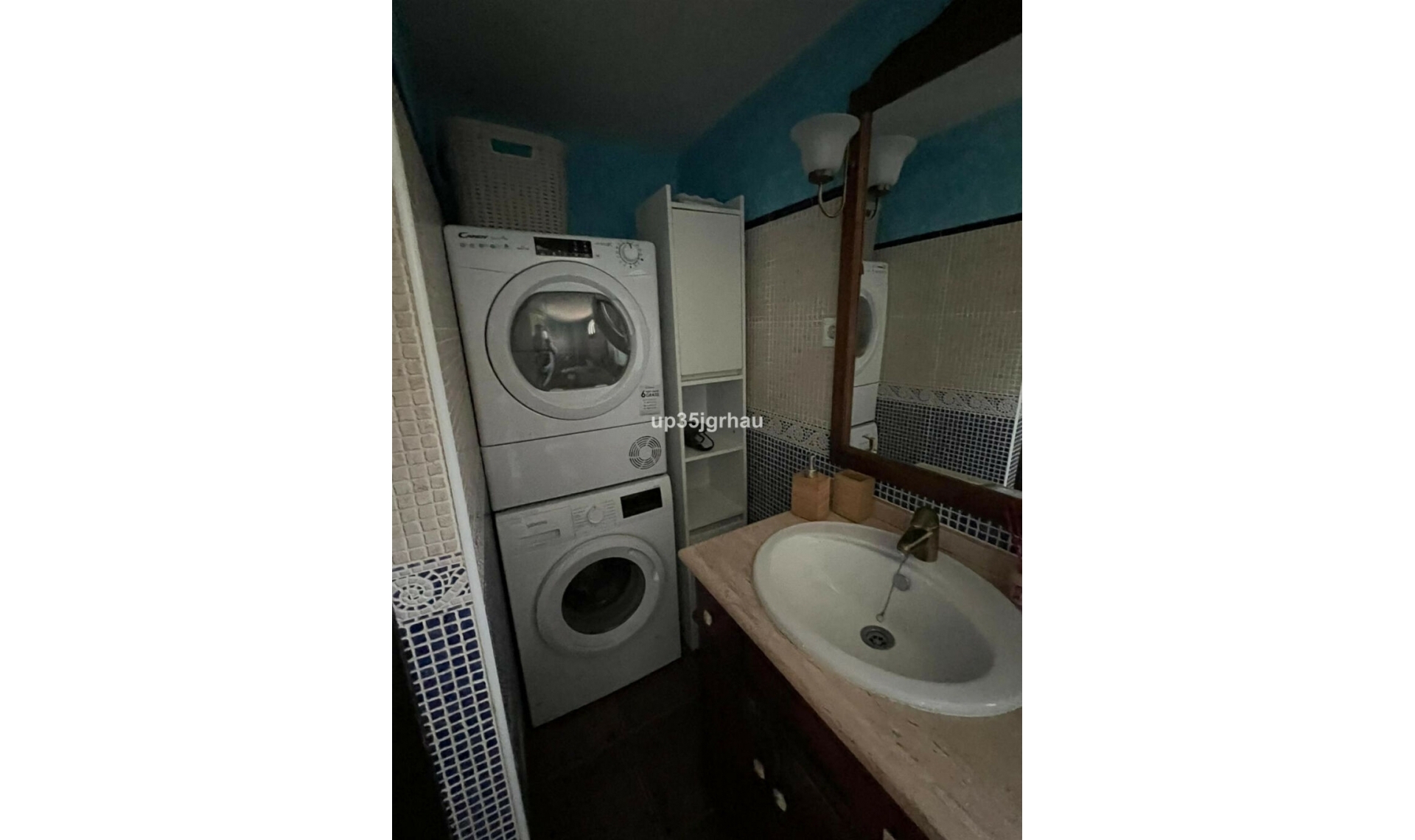 Resale - House -
Estepona