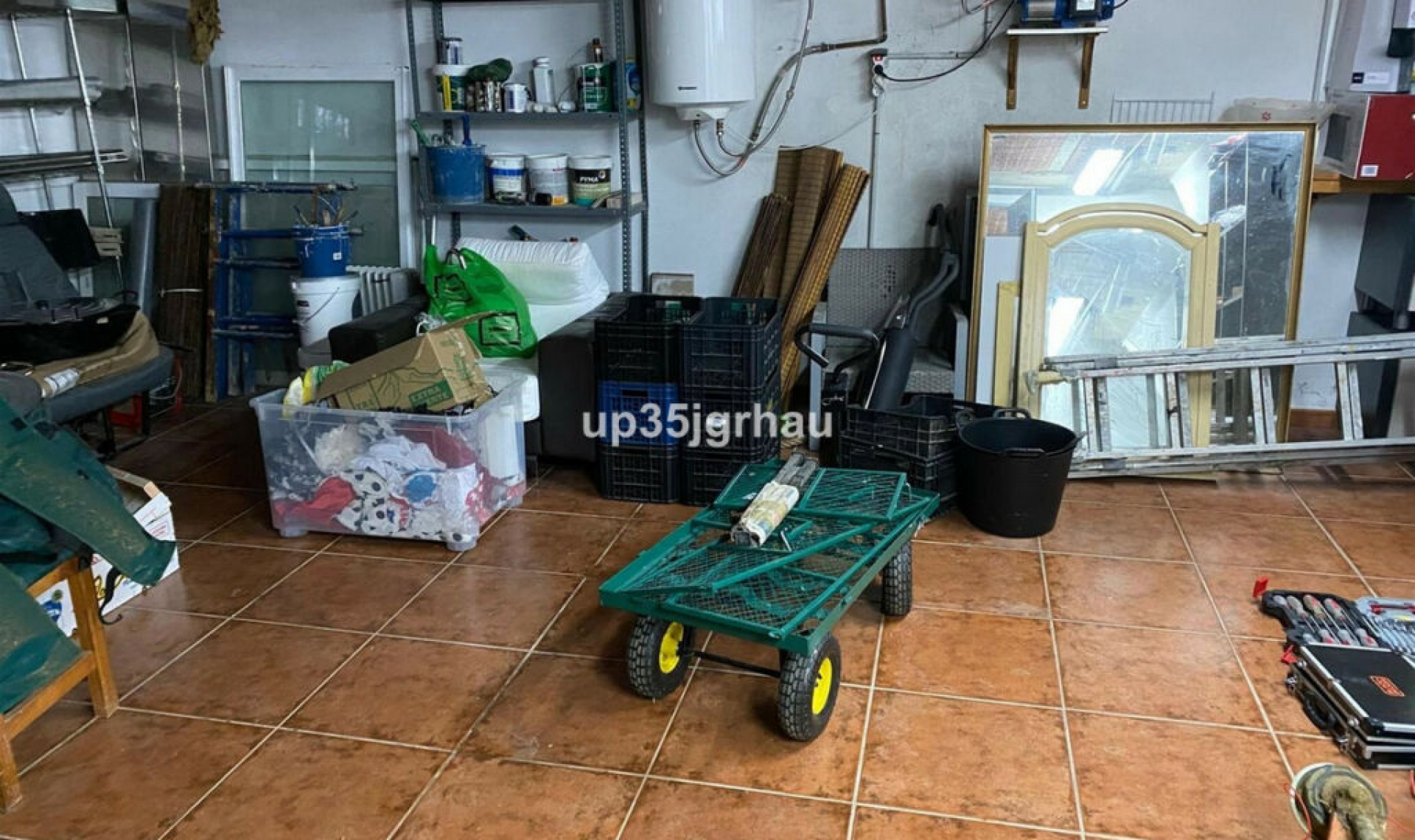 Resale - House -
Estepona