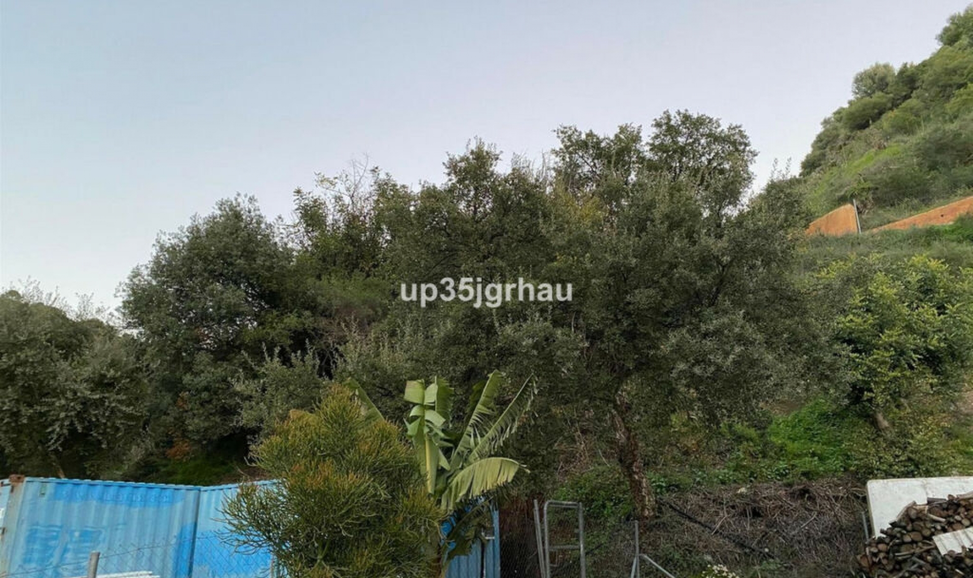 Resale - House -
Estepona