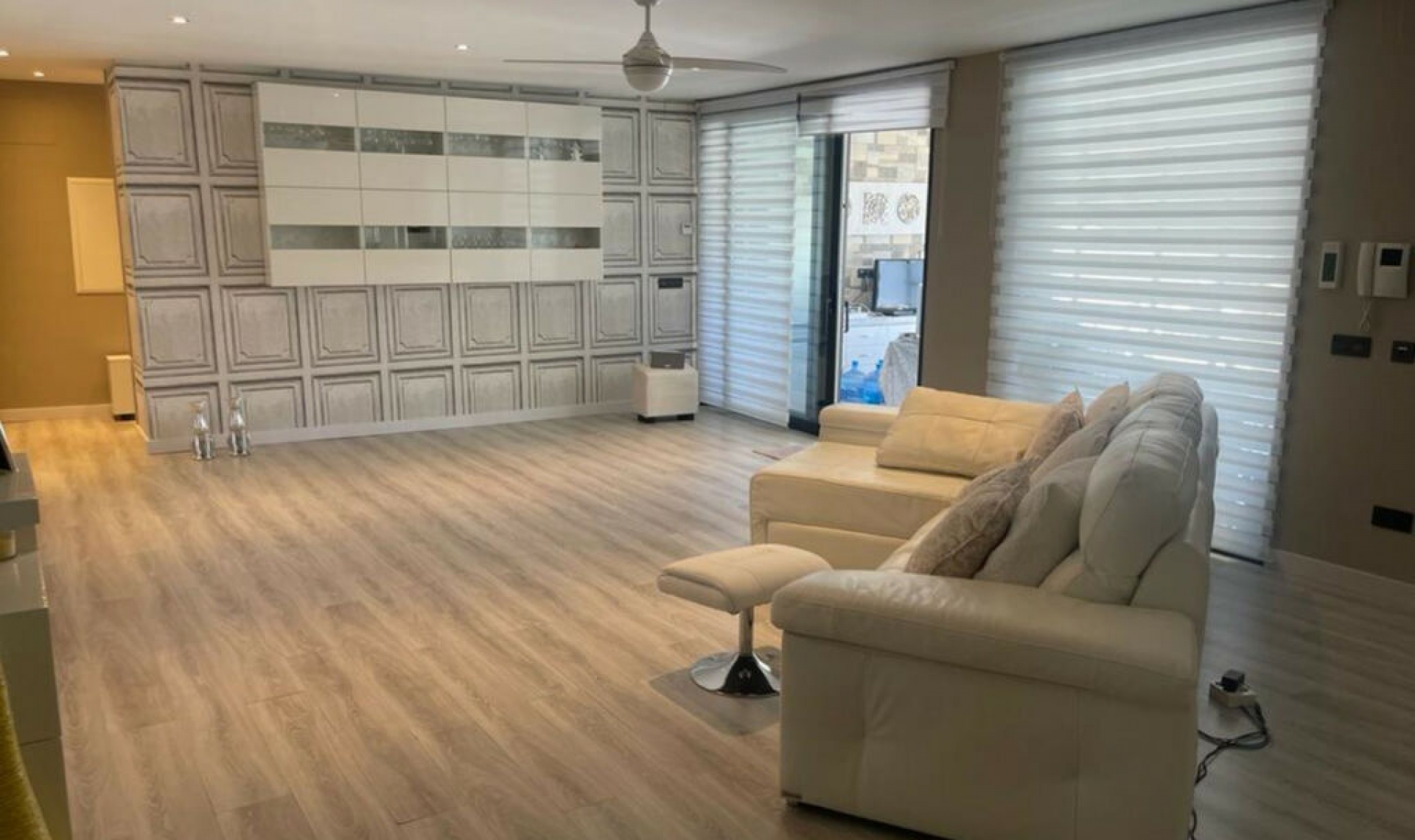 Resale - House -
Estepona