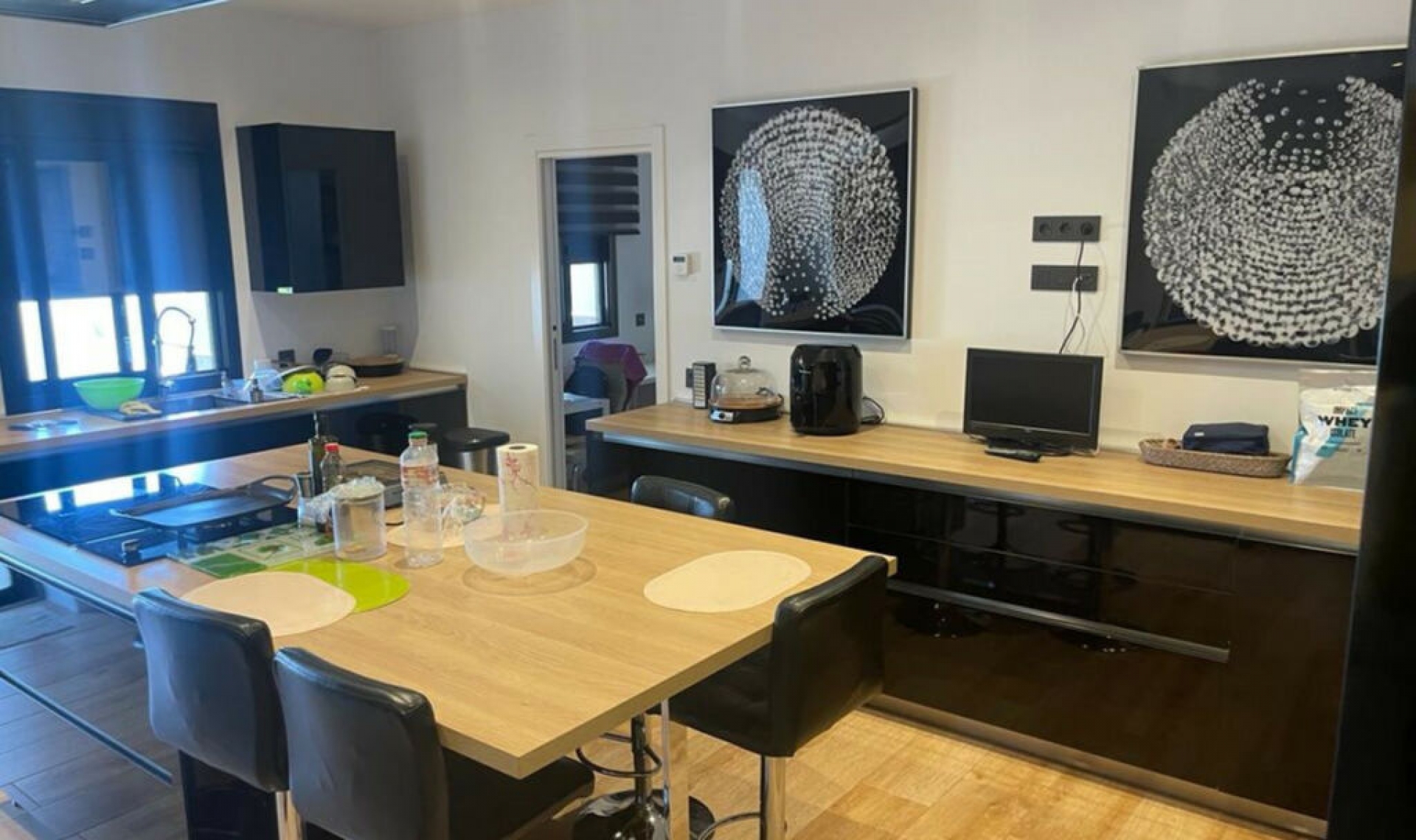 Resale - House -
Estepona