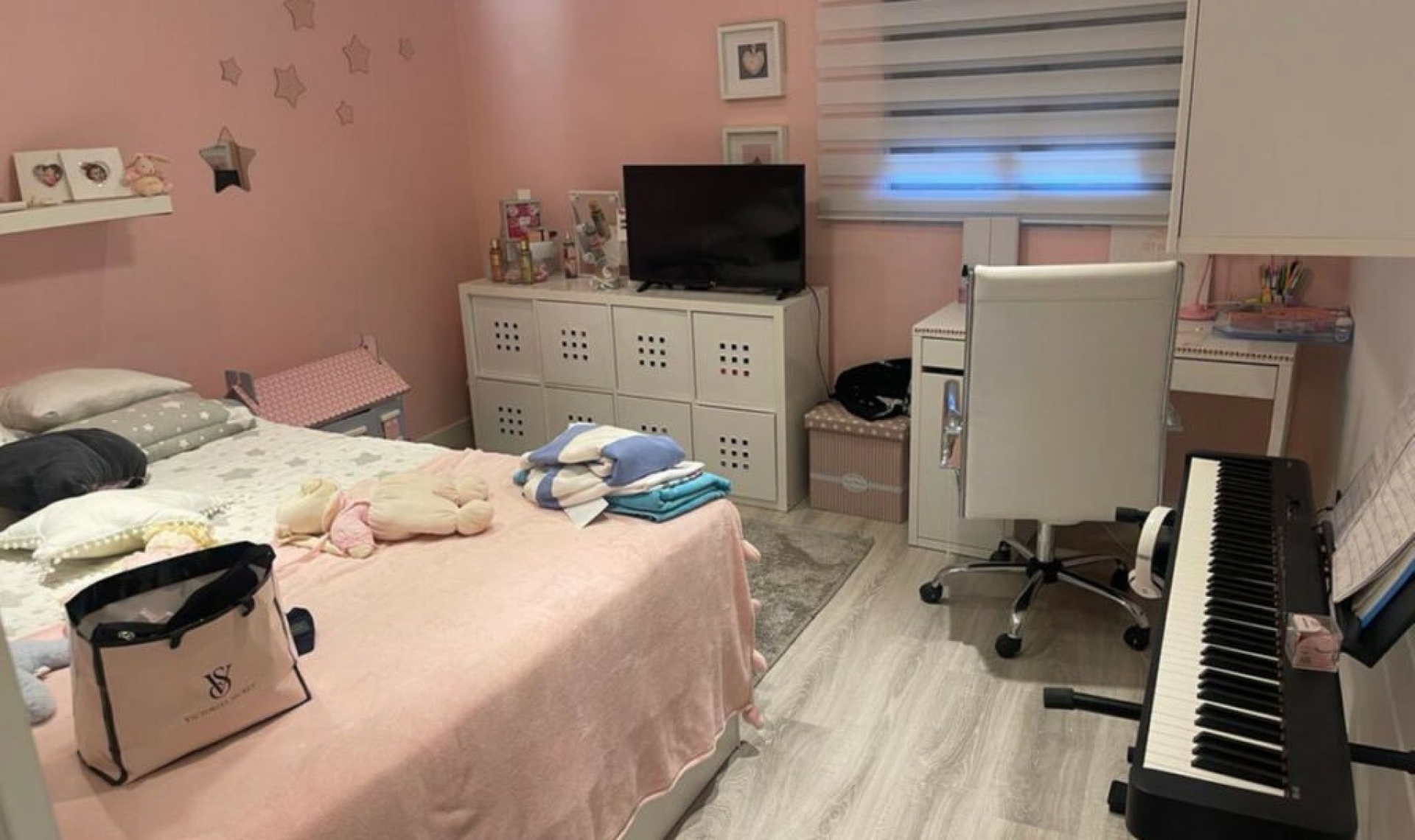 Resale - House -
Estepona