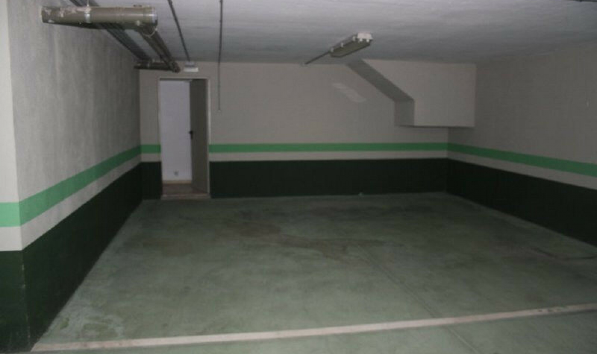 Resale - House -
Estepona
