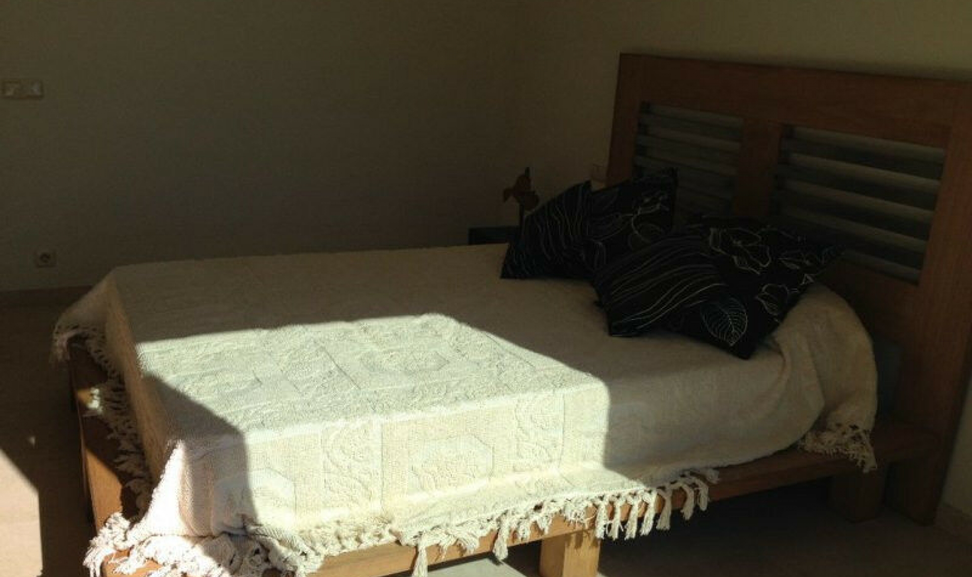 Resale - House -
Estepona