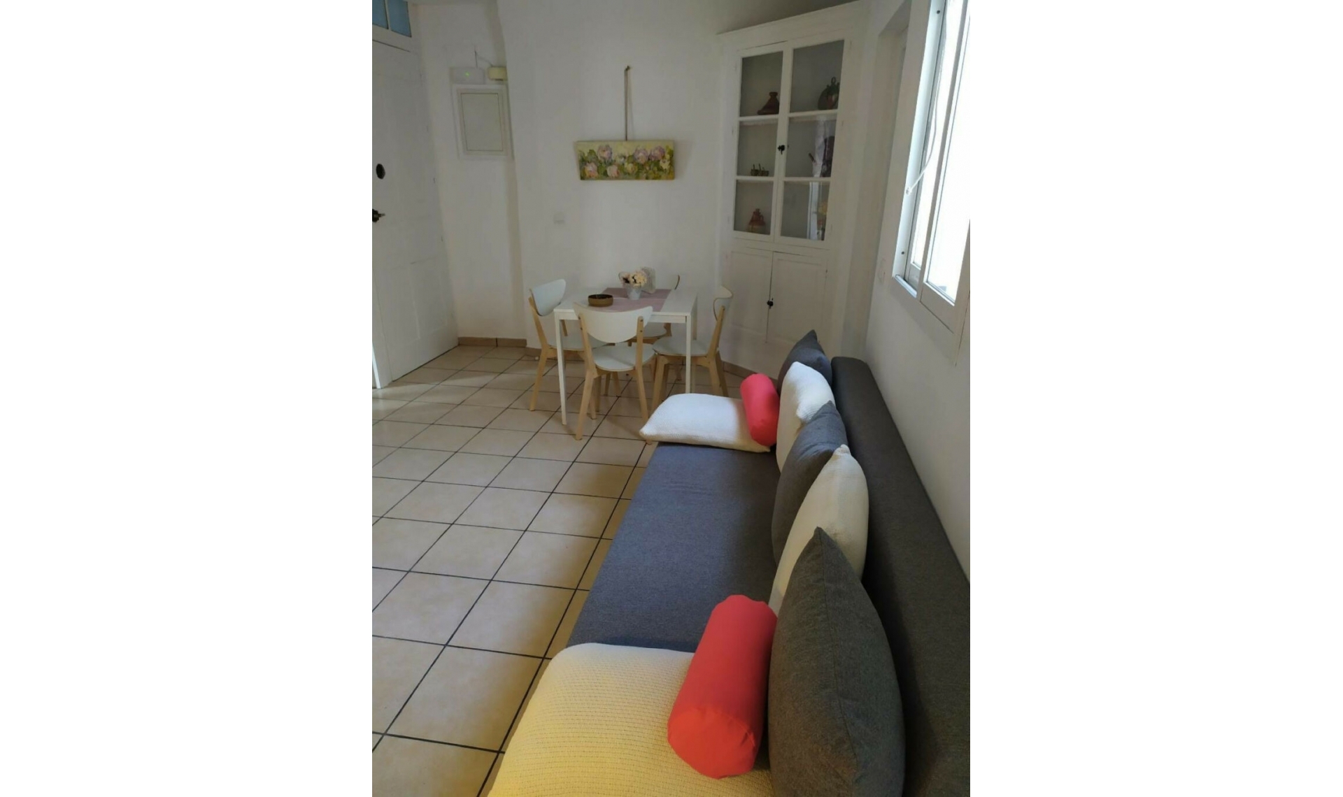 Resale - House -
Estepona