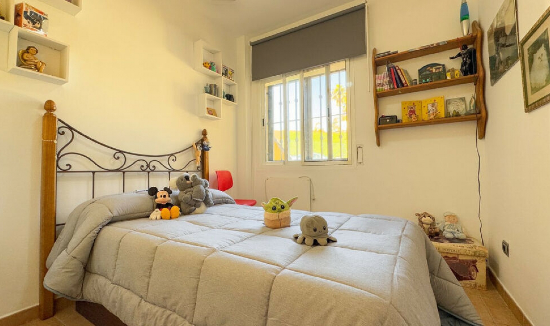 Resale - House -
Estepona