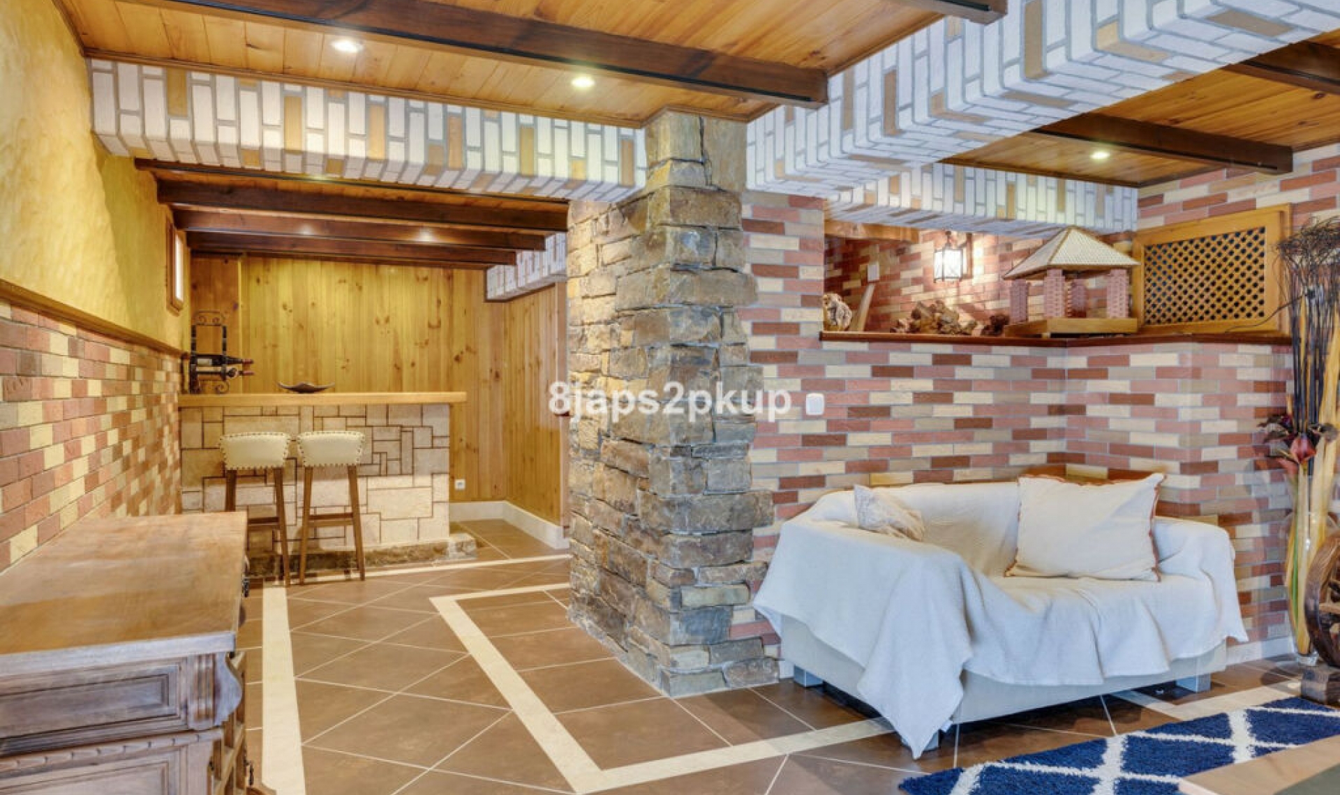 Resale - House -
Estepona