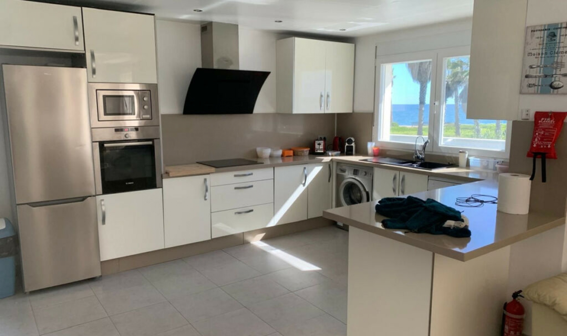 Resale - House -
Estepona