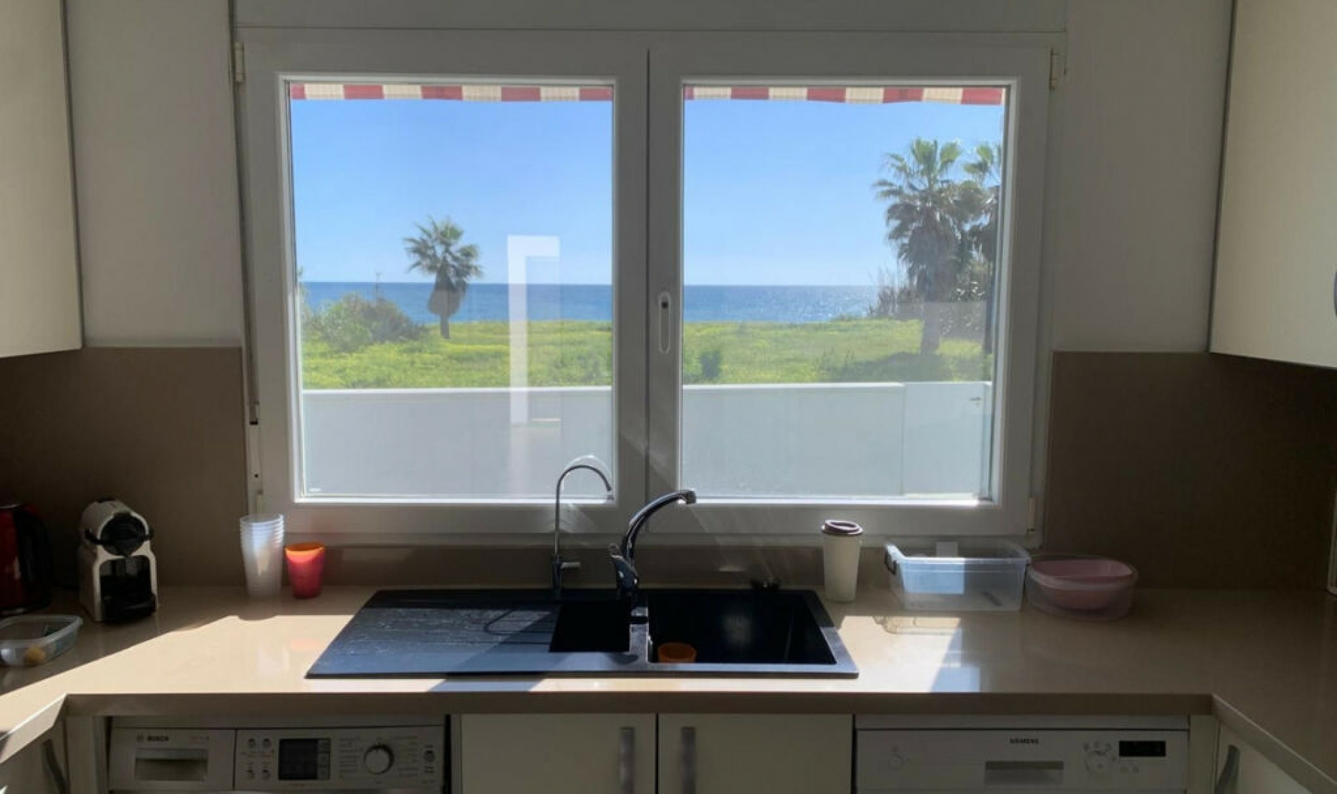 Resale - House -
Estepona