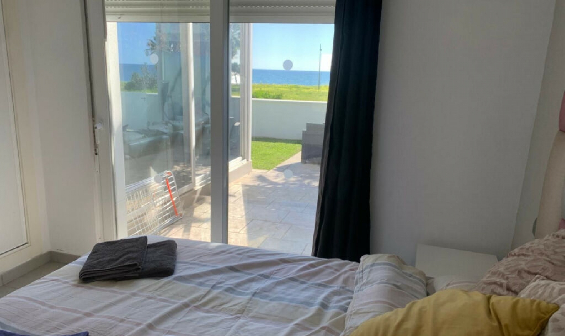 Resale - House -
Estepona