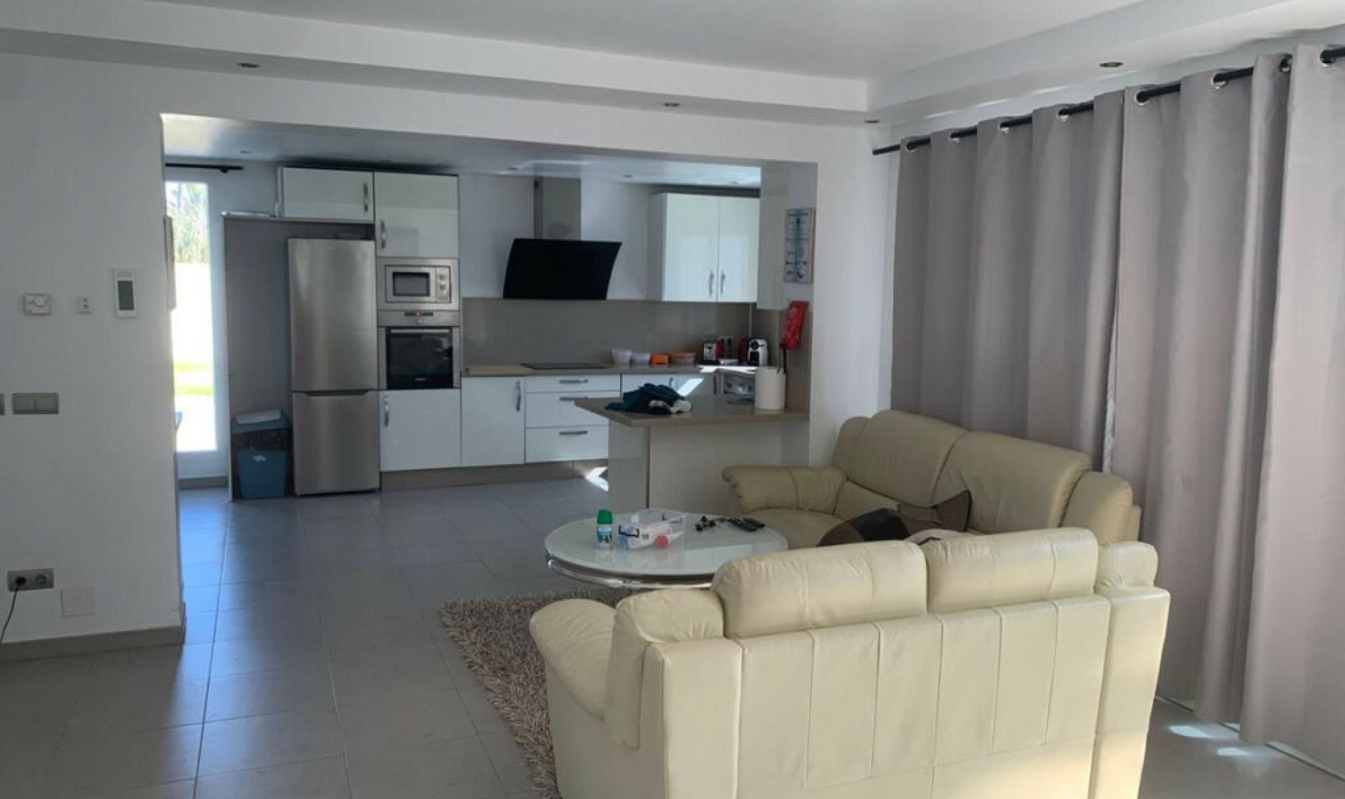 Resale - House -
Estepona