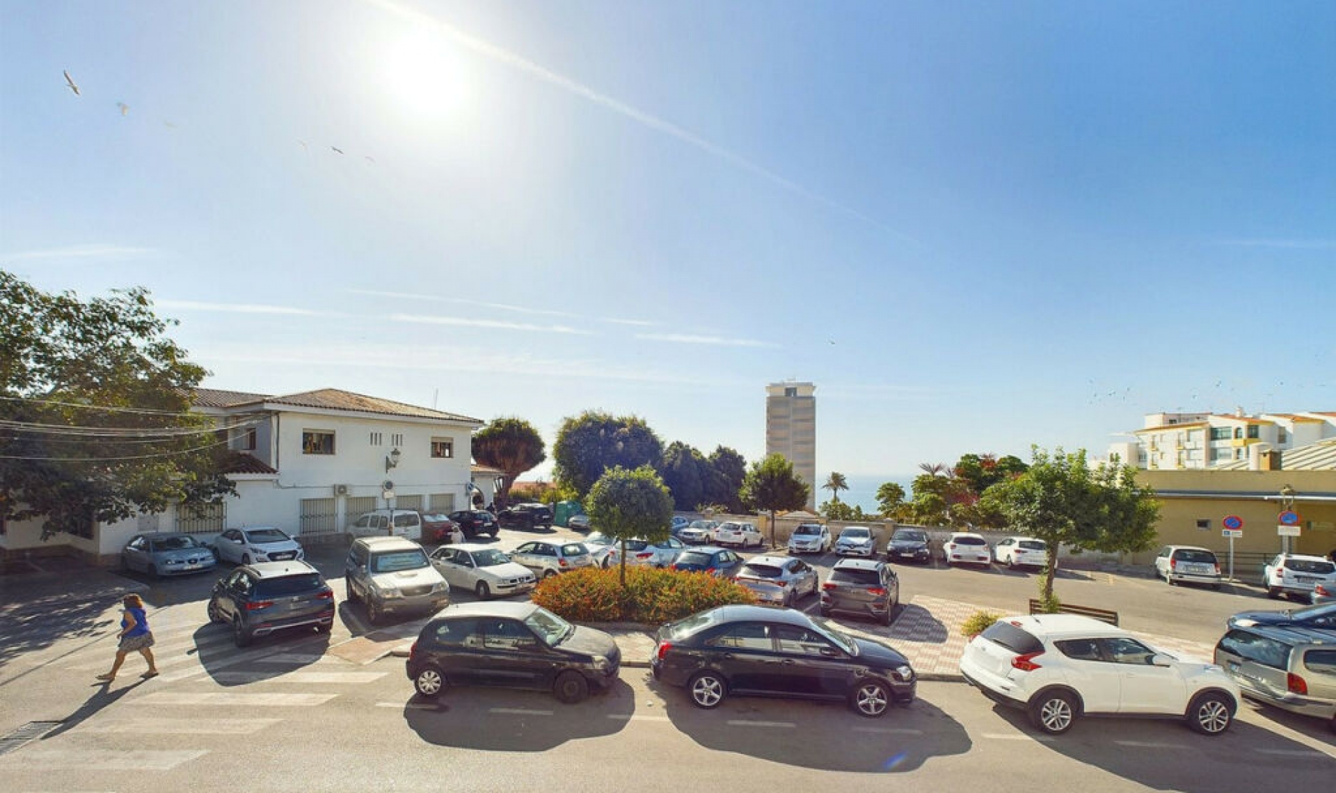 Resale - House -
Estepona