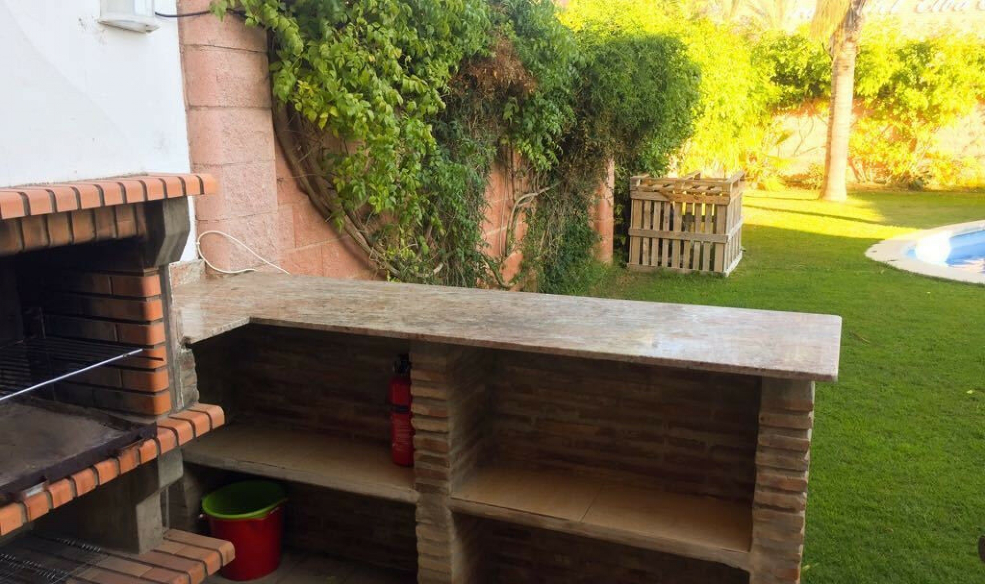 Resale - House -
Estepona