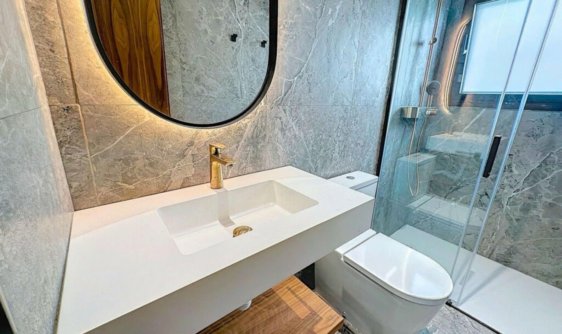 Resale - House -
Estepona