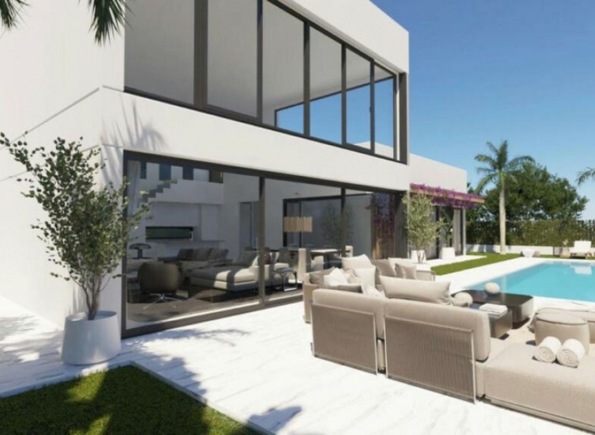 Resale - House -
Estepona