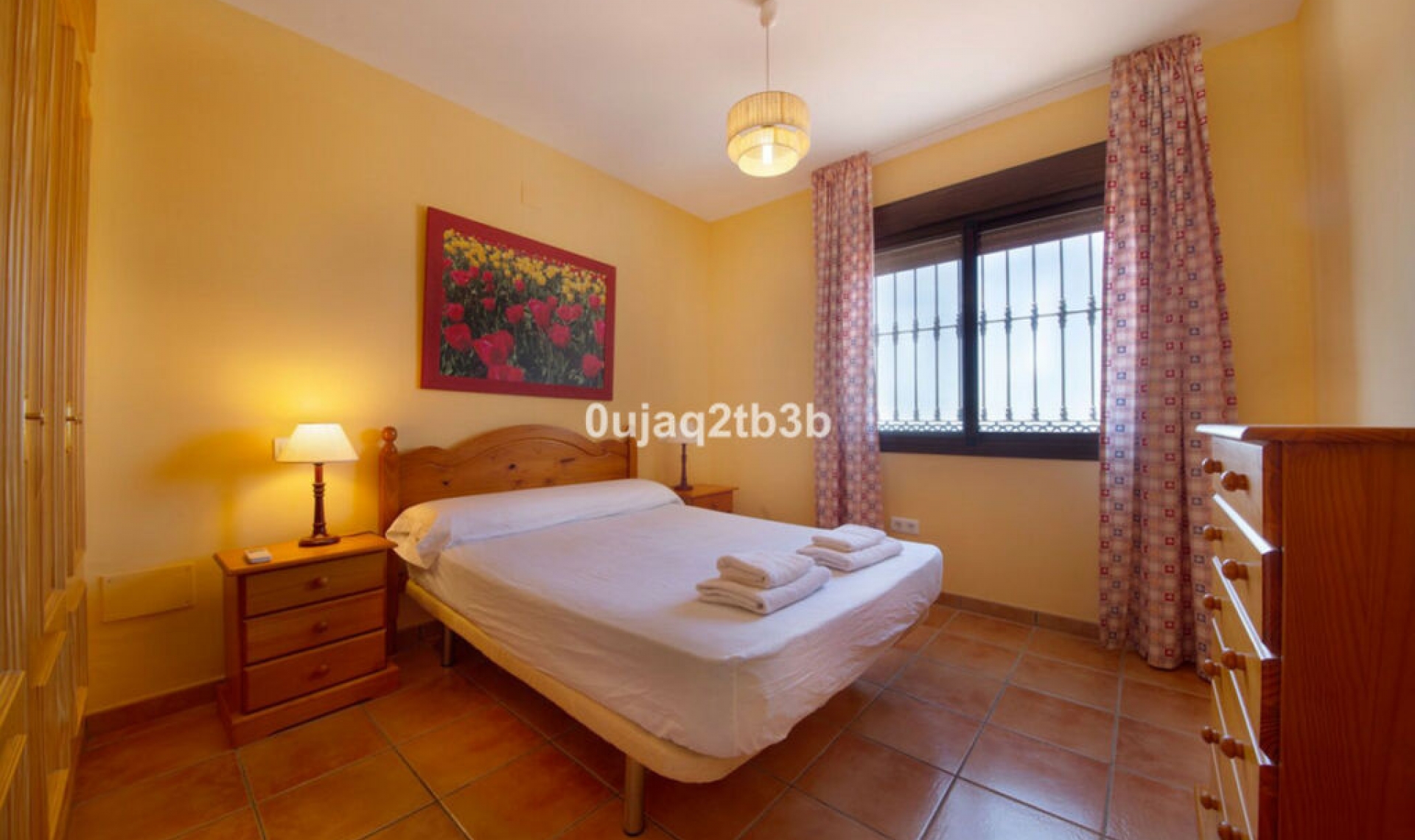 Resale - House -
Estepona