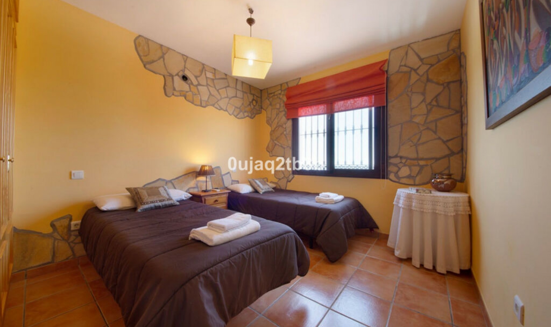Resale - House -
Estepona