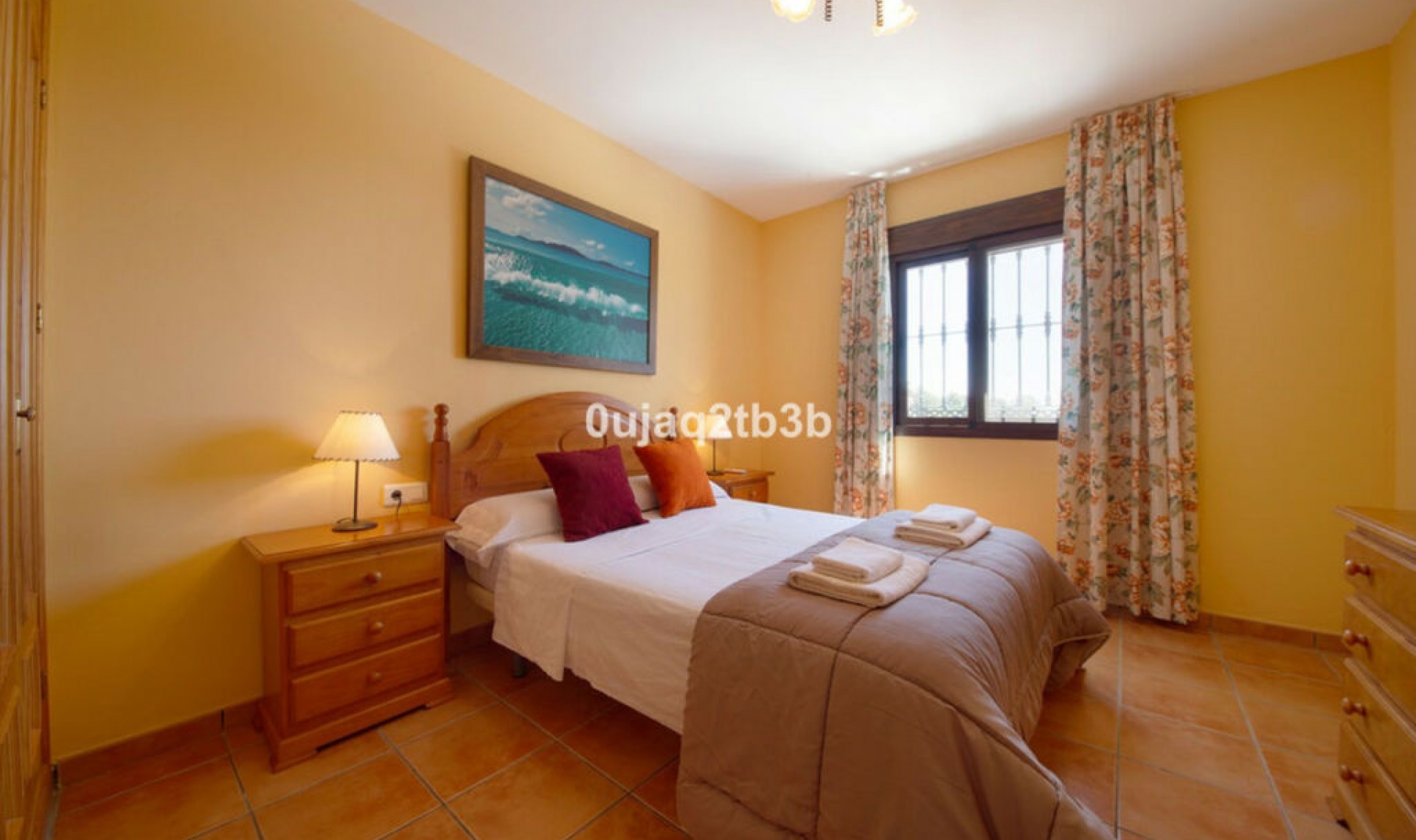 Resale - House -
Estepona