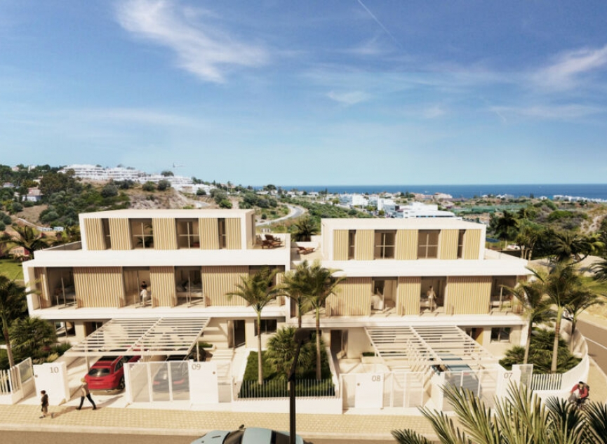 Resale - House -
Estepona
