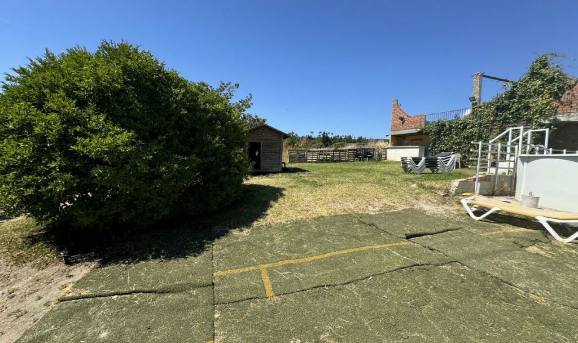 Resale - House -
Estepona