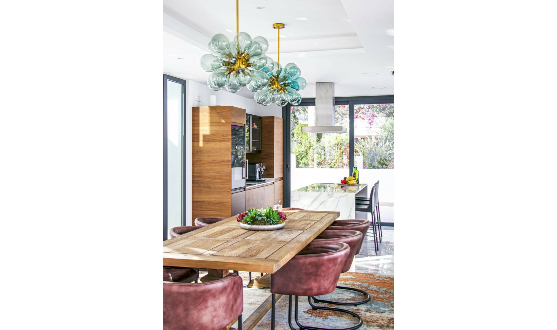 Resale - House -
Estepona