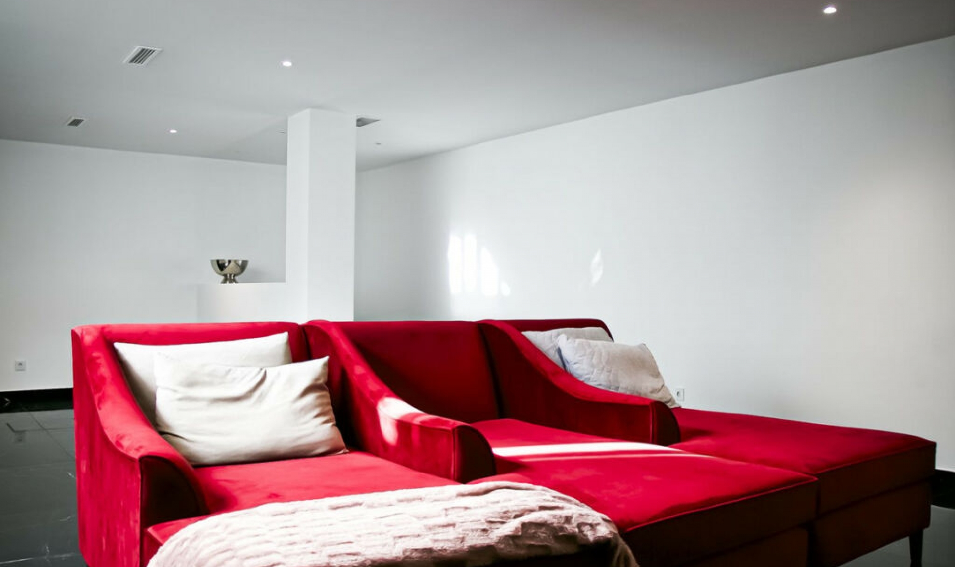 Resale - House -
Estepona