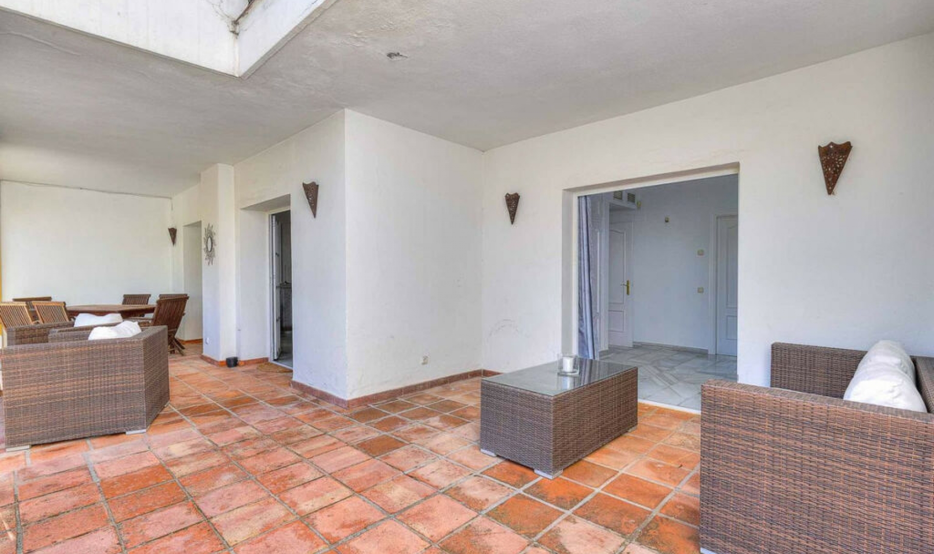 Resale - House -
Estepona
