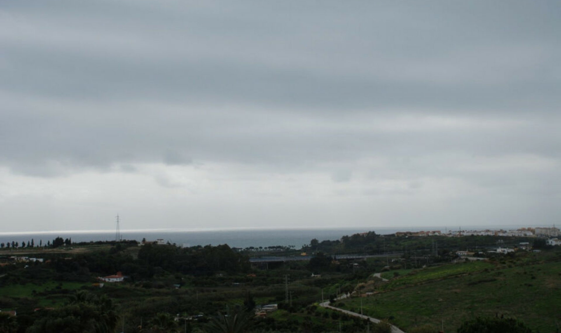 Resale - House -
Estepona