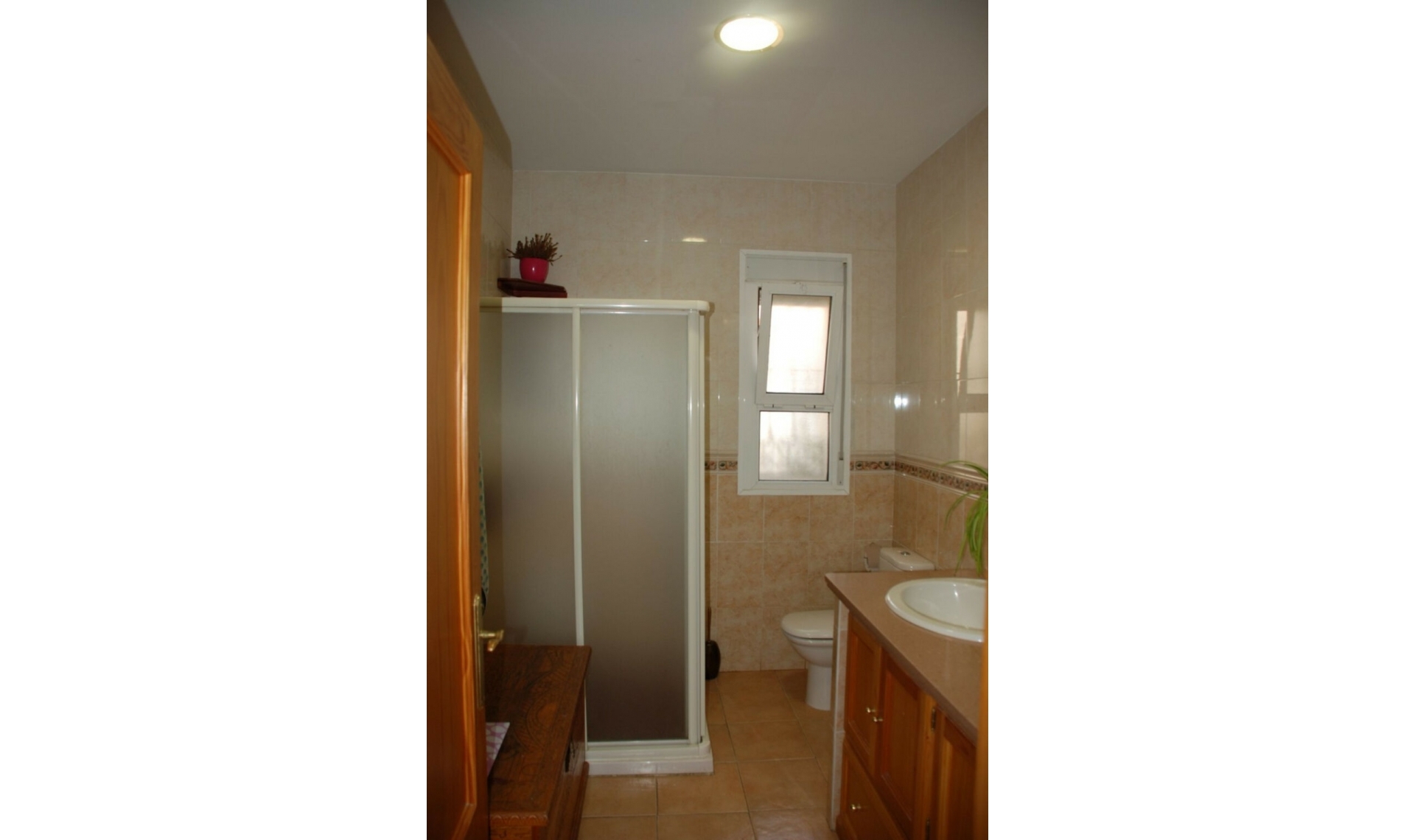 Resale - House -
Estepona