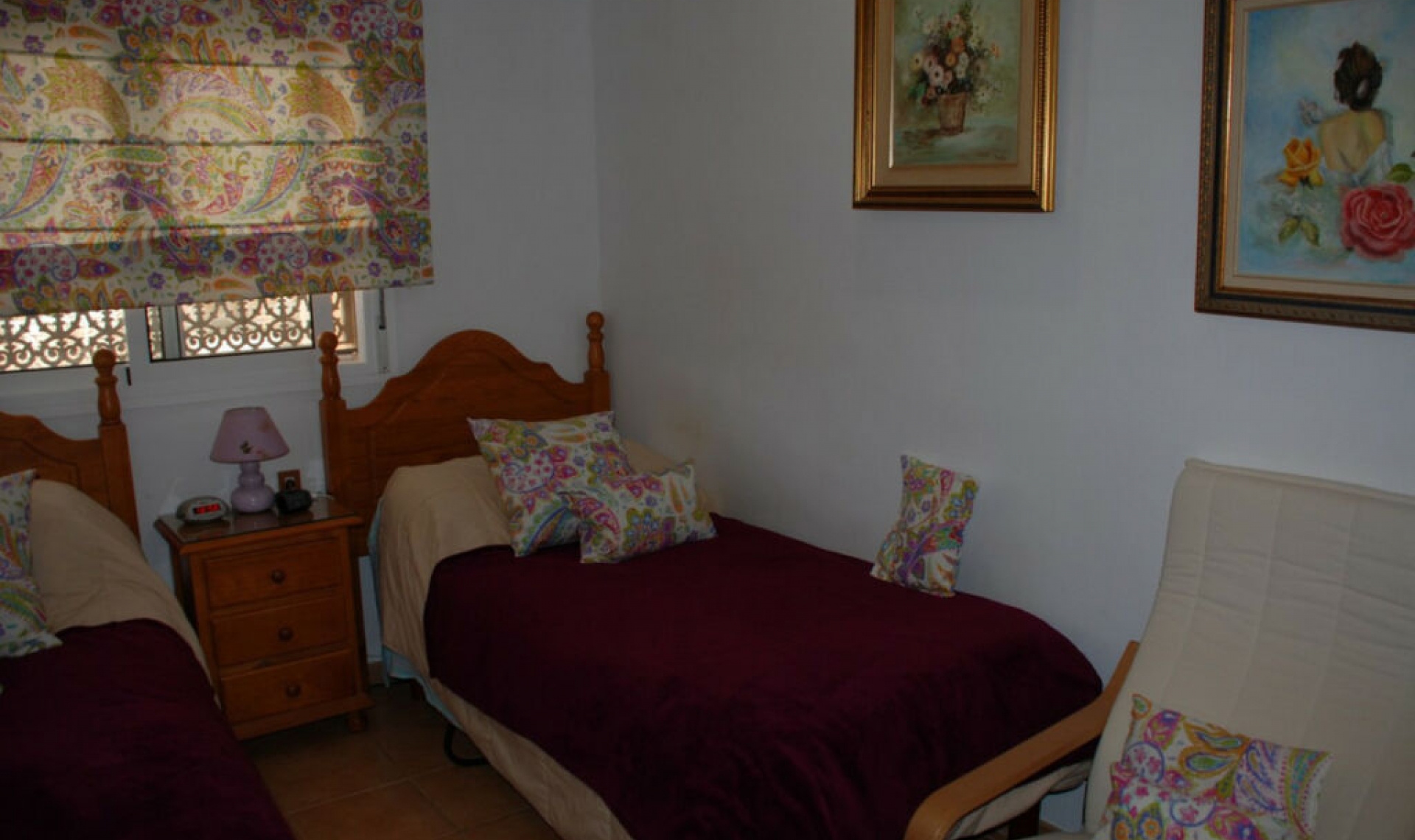 Resale - House -
Estepona