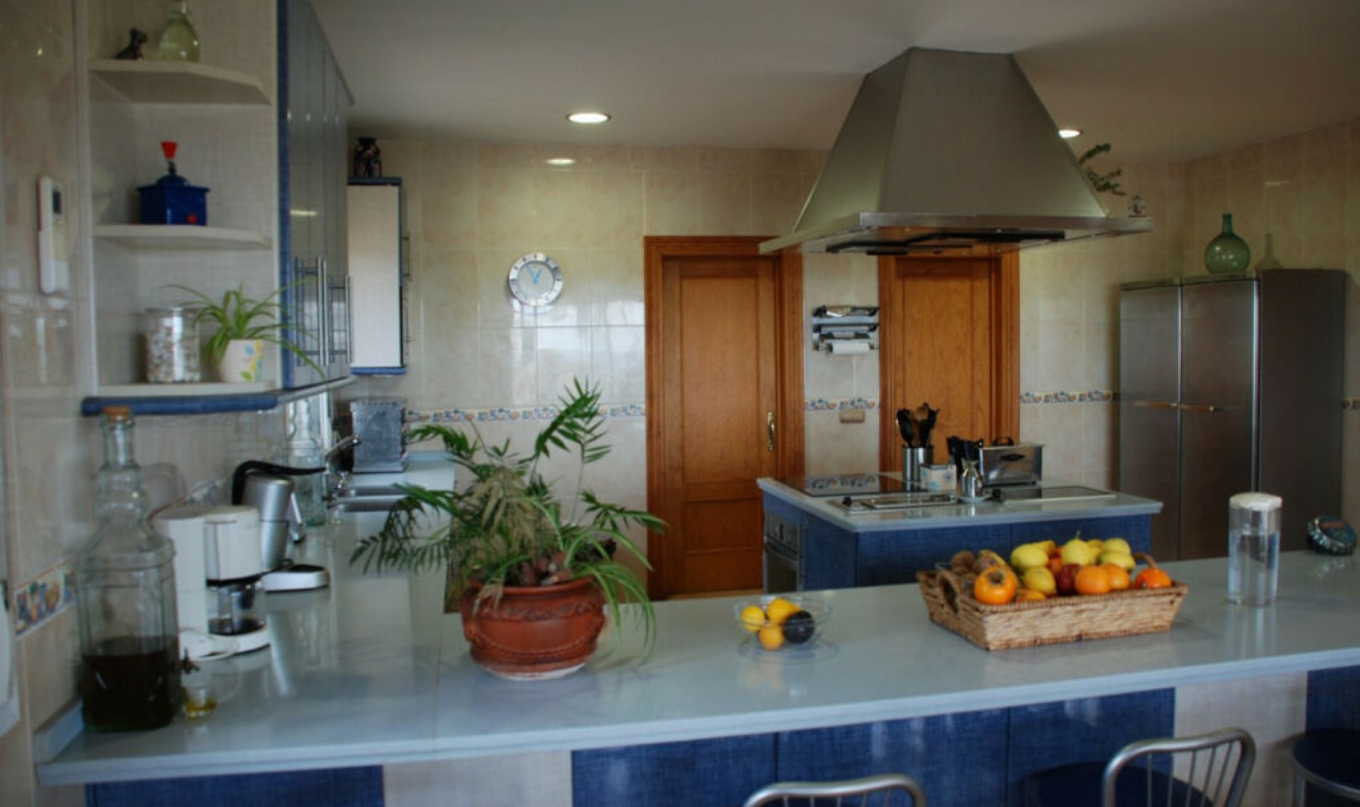 Resale - House -
Estepona