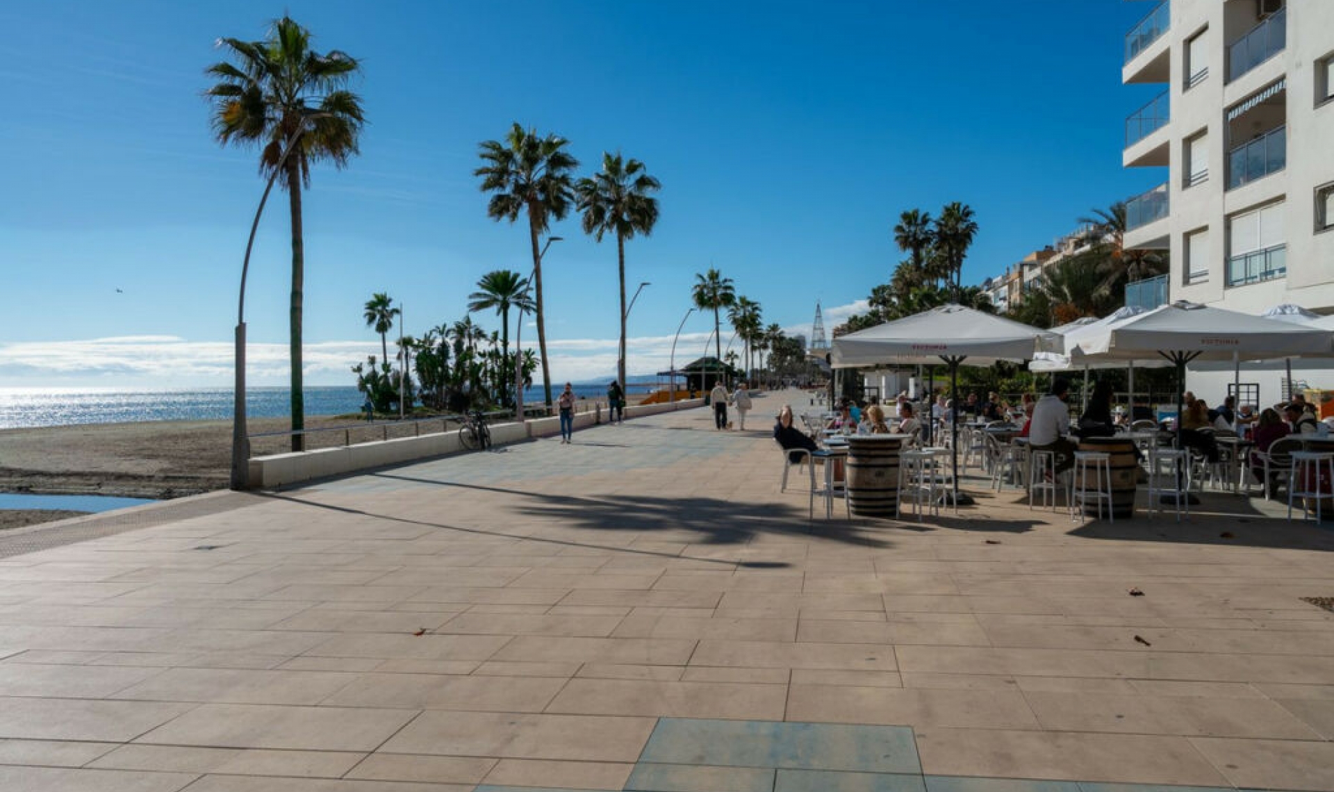 Resale - House -
Estepona