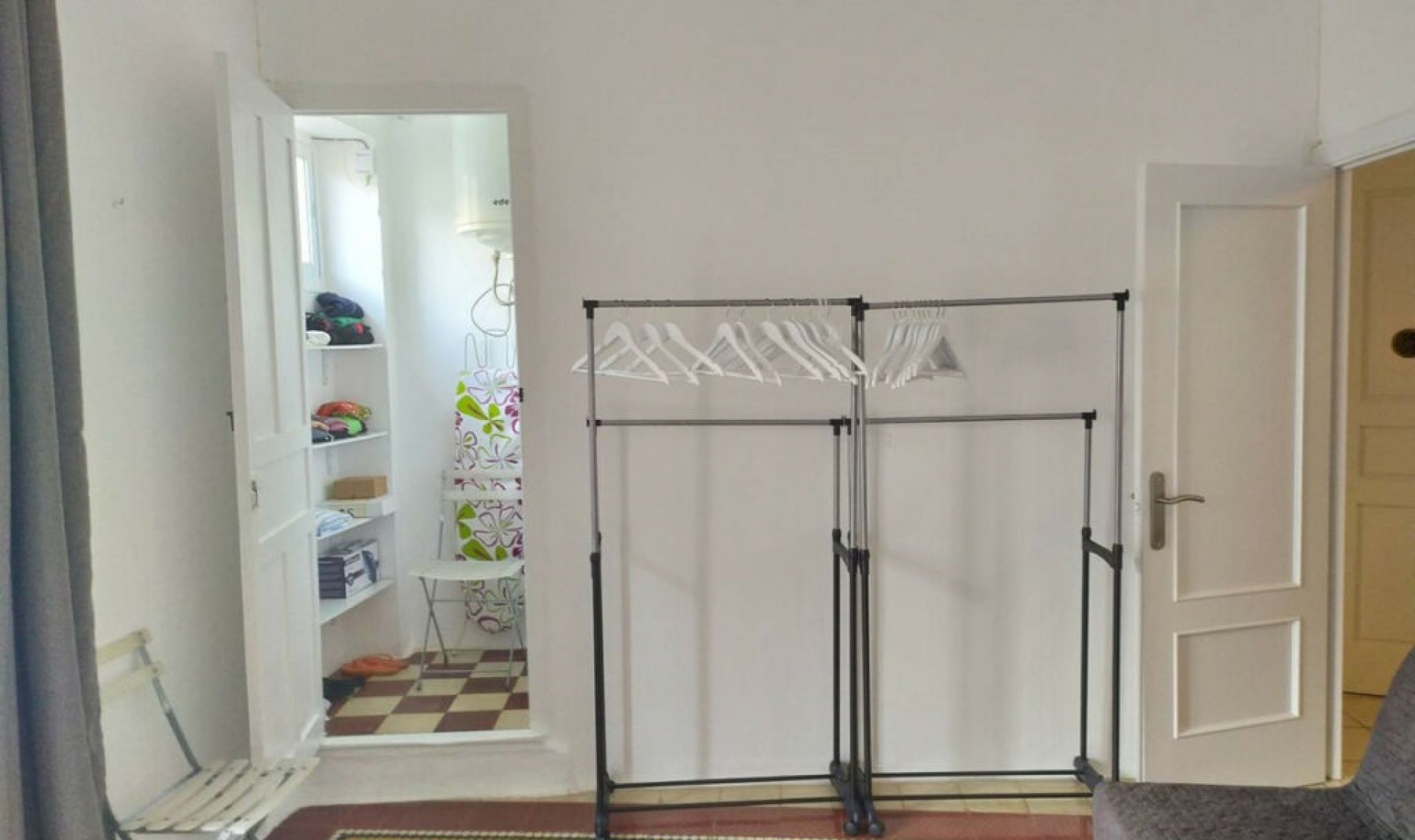 Resale - House -
Estepona