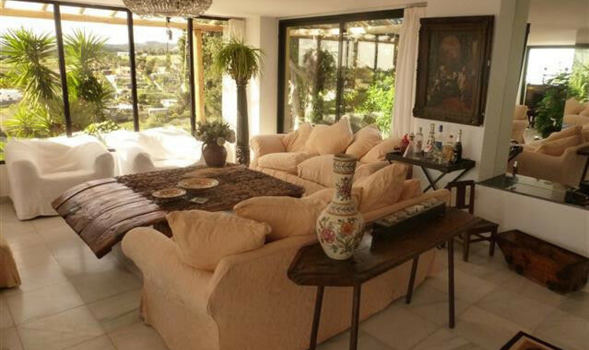Resale - House -
Estepona
