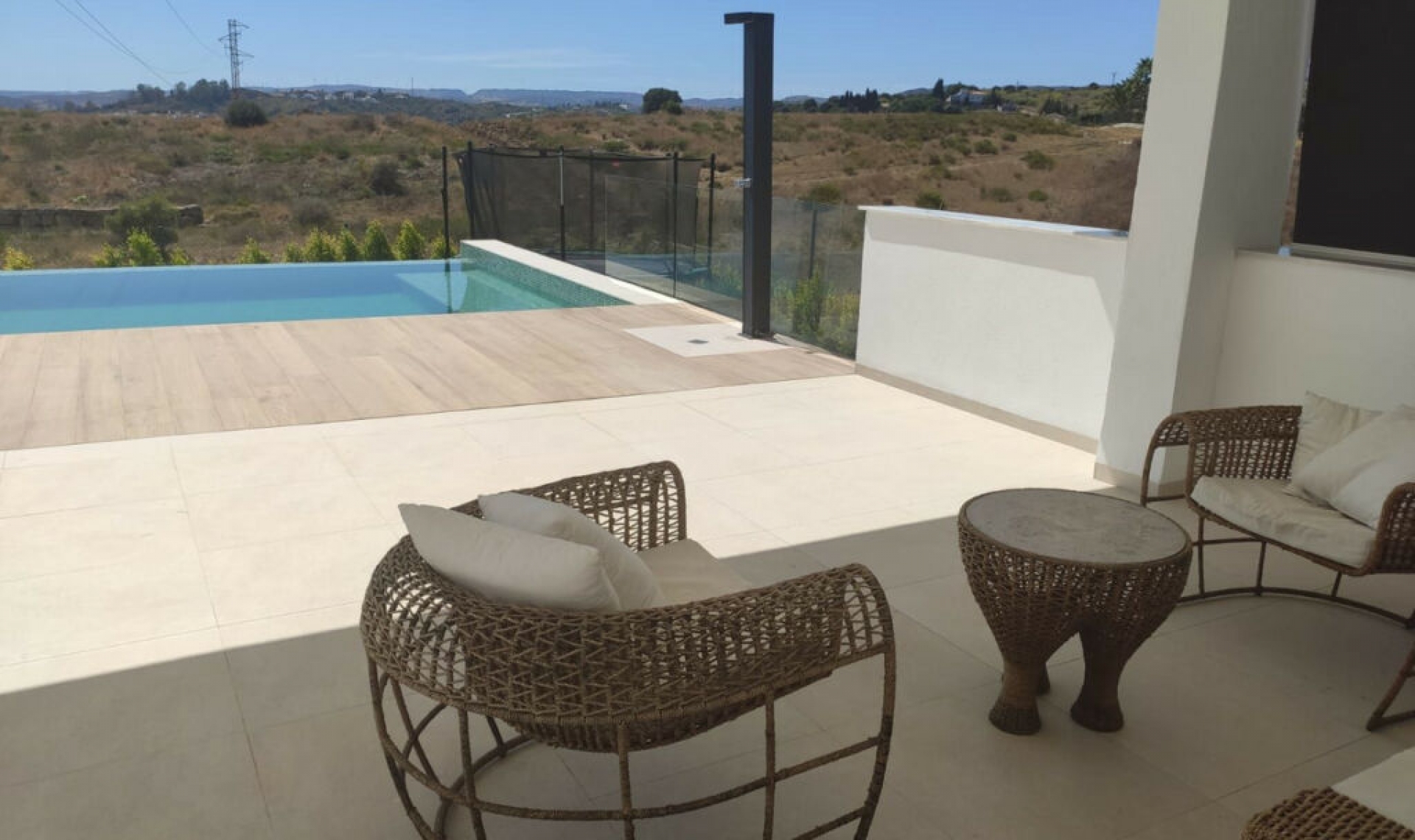 Resale - House -
Estepona