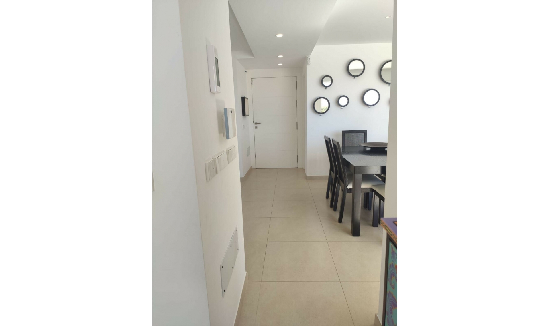 Resale - House -
Estepona