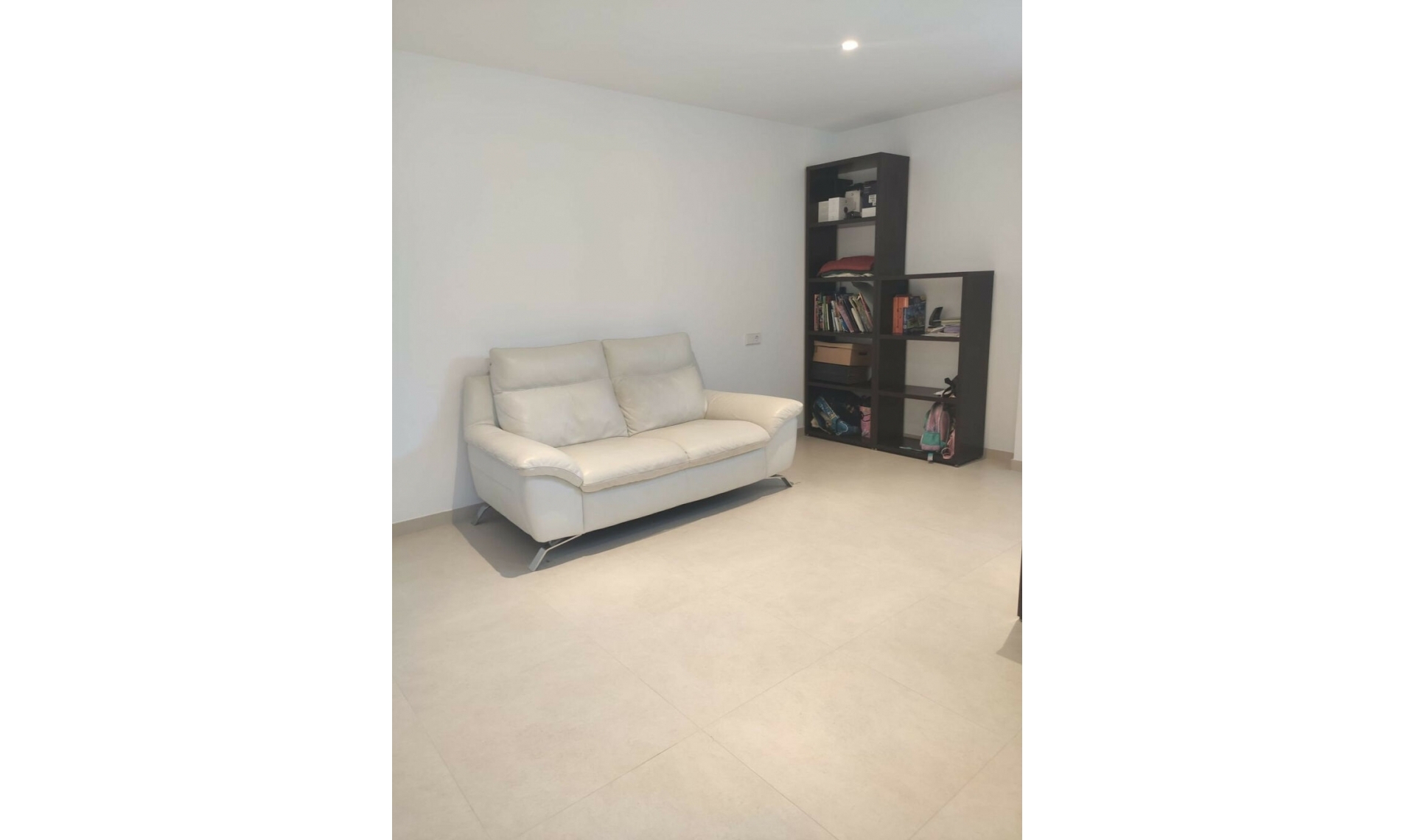 Resale - House -
Estepona