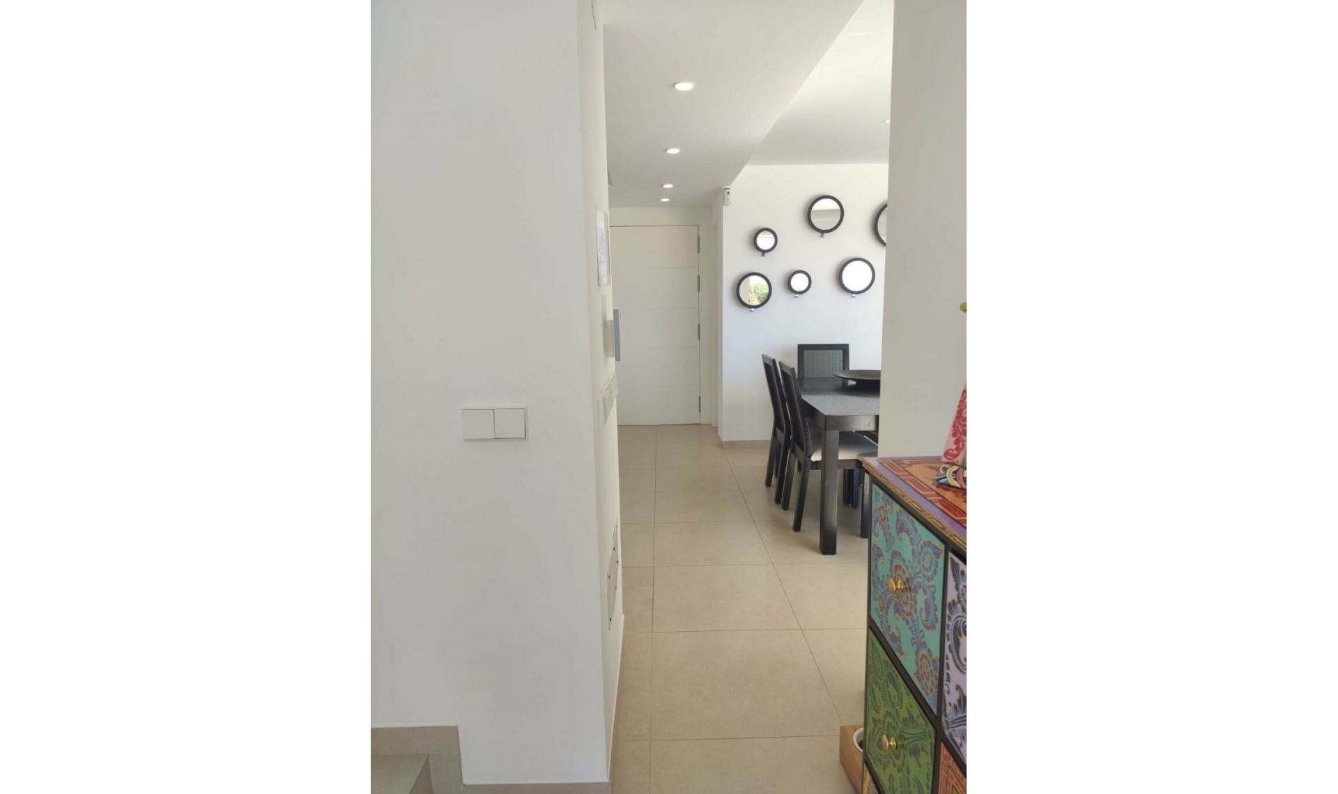 Resale - House -
Estepona