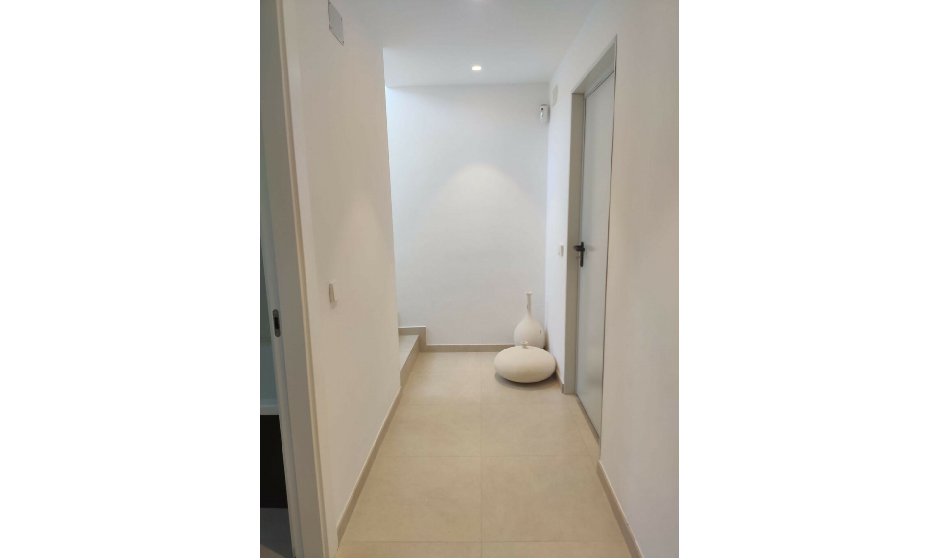 Resale - House -
Estepona