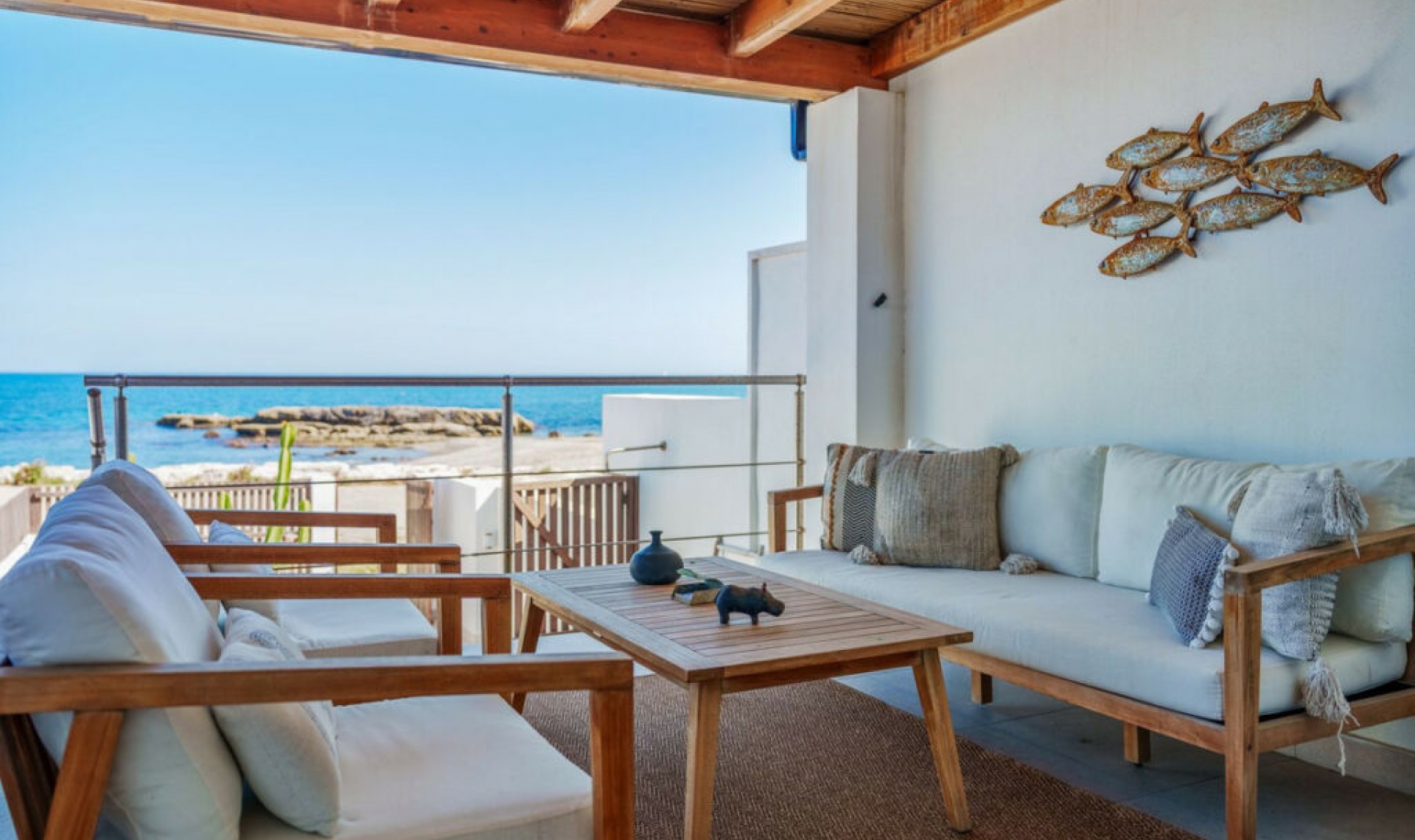 Resale - House -
Estepona