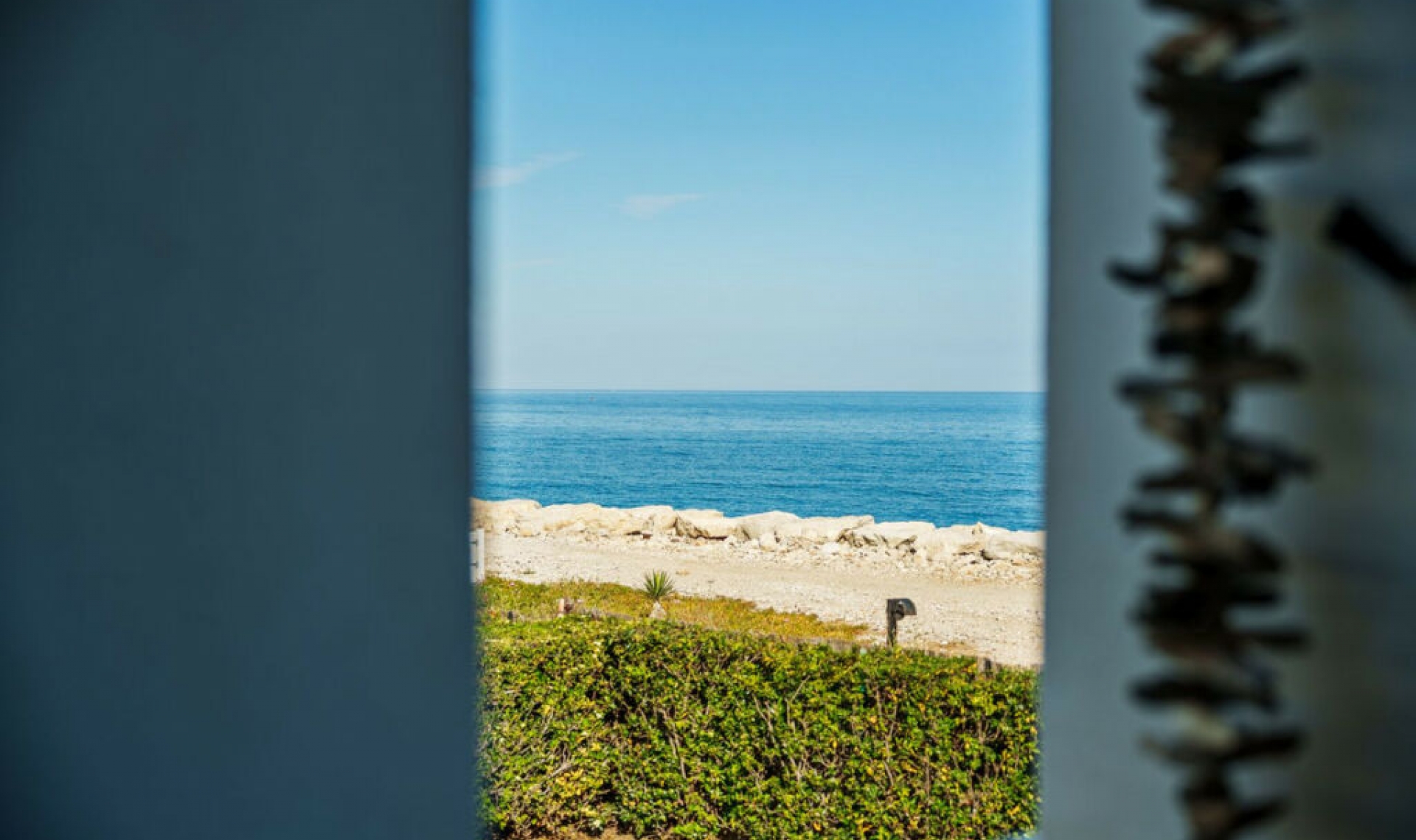 Resale - House -
Estepona