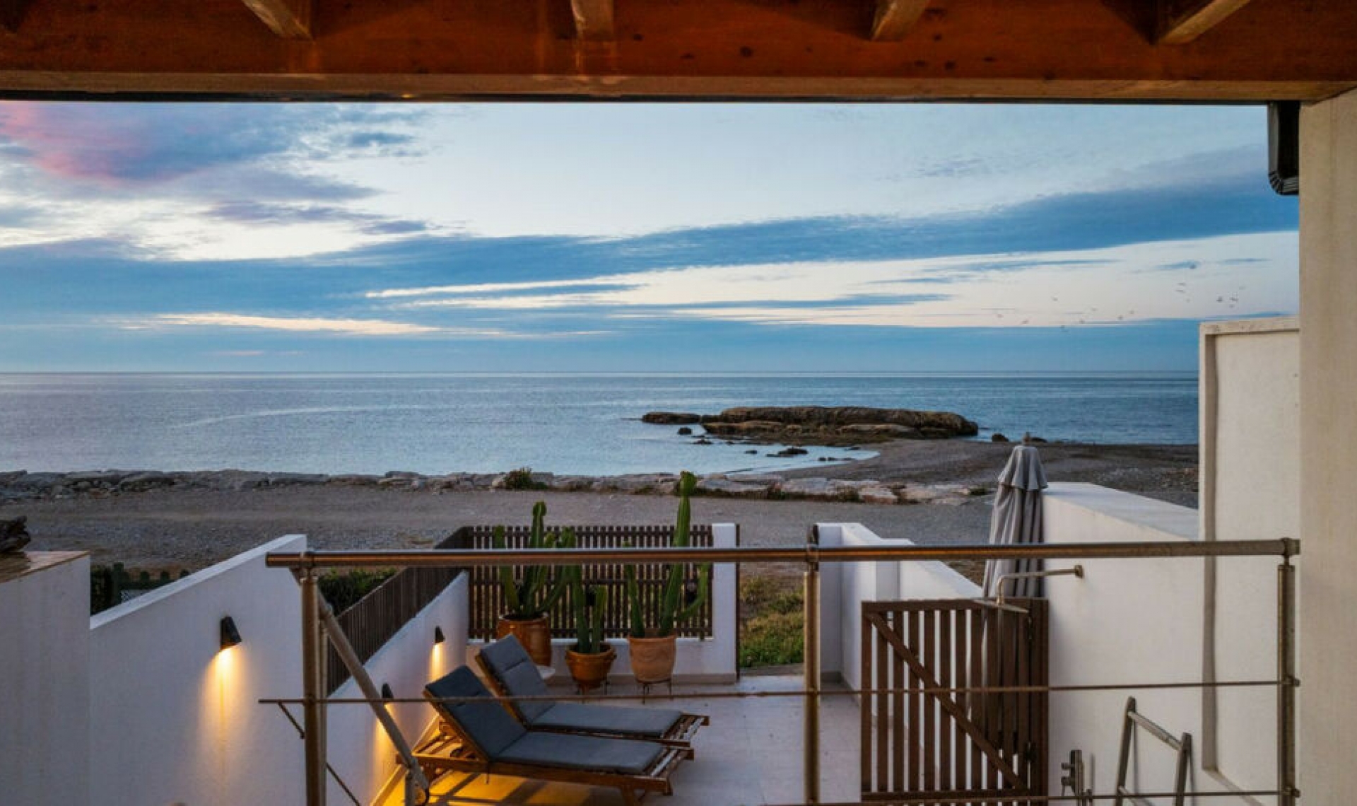 Resale - House -
Estepona