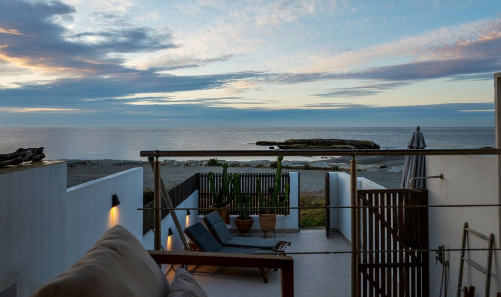 Resale - House -
Estepona