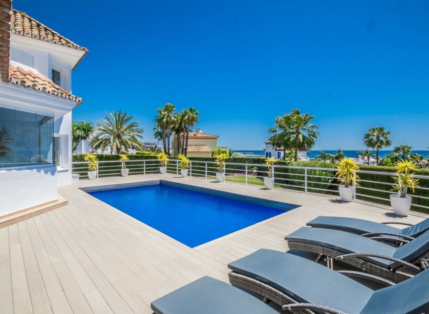 Resale - House -
Estepona